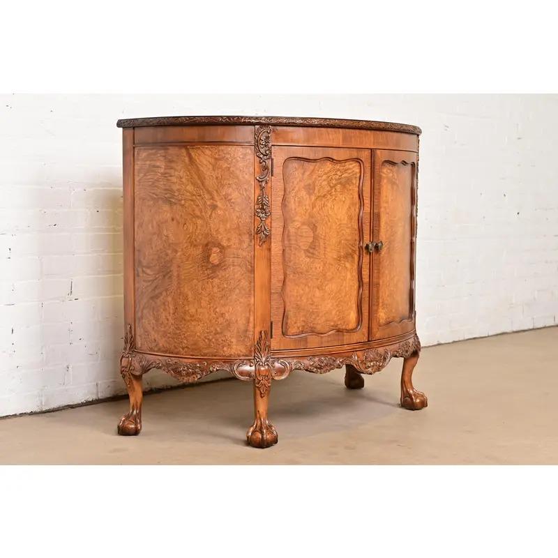 Romweber Chippendale Burl Wood Demilune Cabinet or Console Table, Circa 1920s In Good Condition For Sale In South Bend, IN