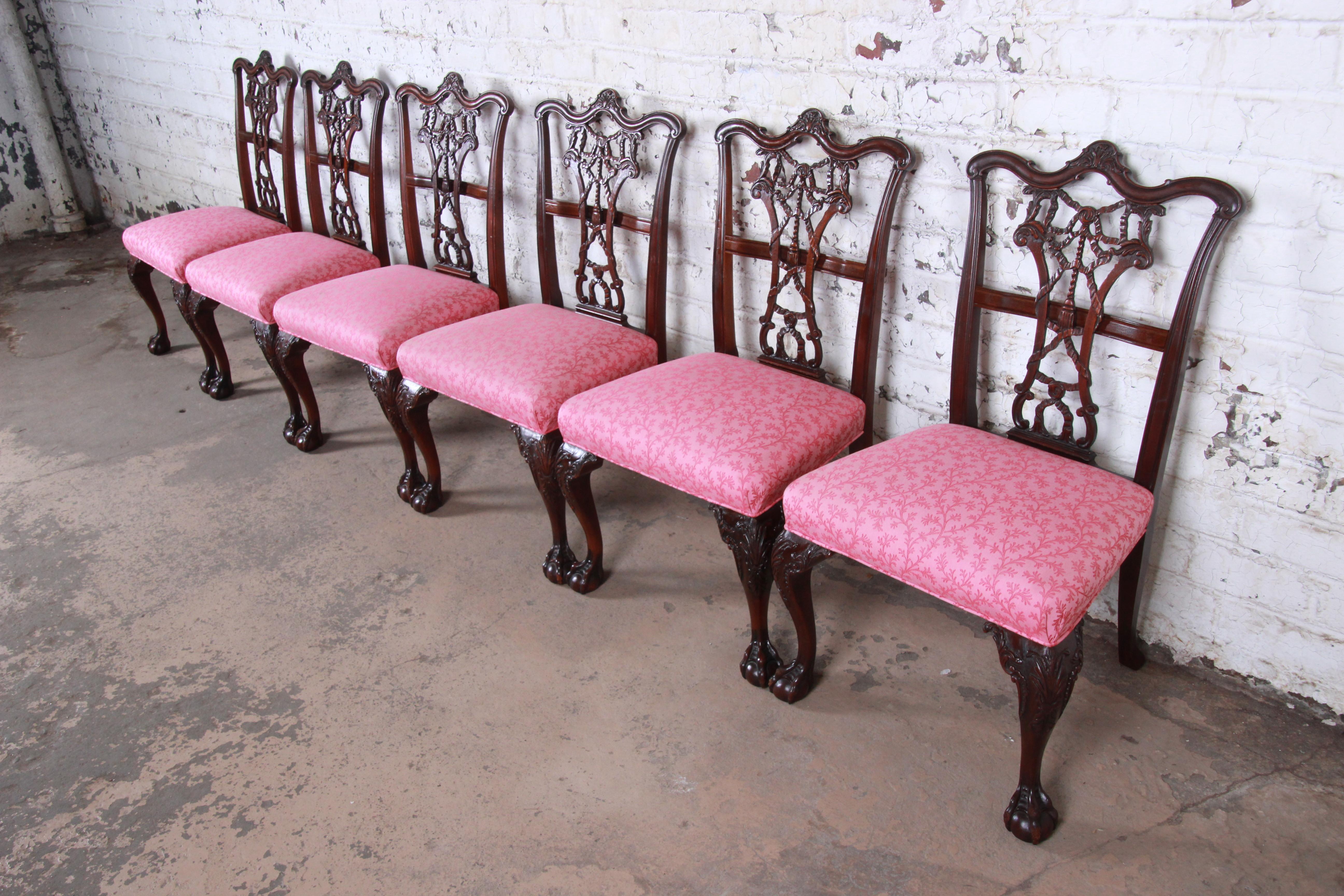 Romweber Chippendale Carved Mahogany Dining Chairs, circa 1920s In Good Condition In South Bend, IN
