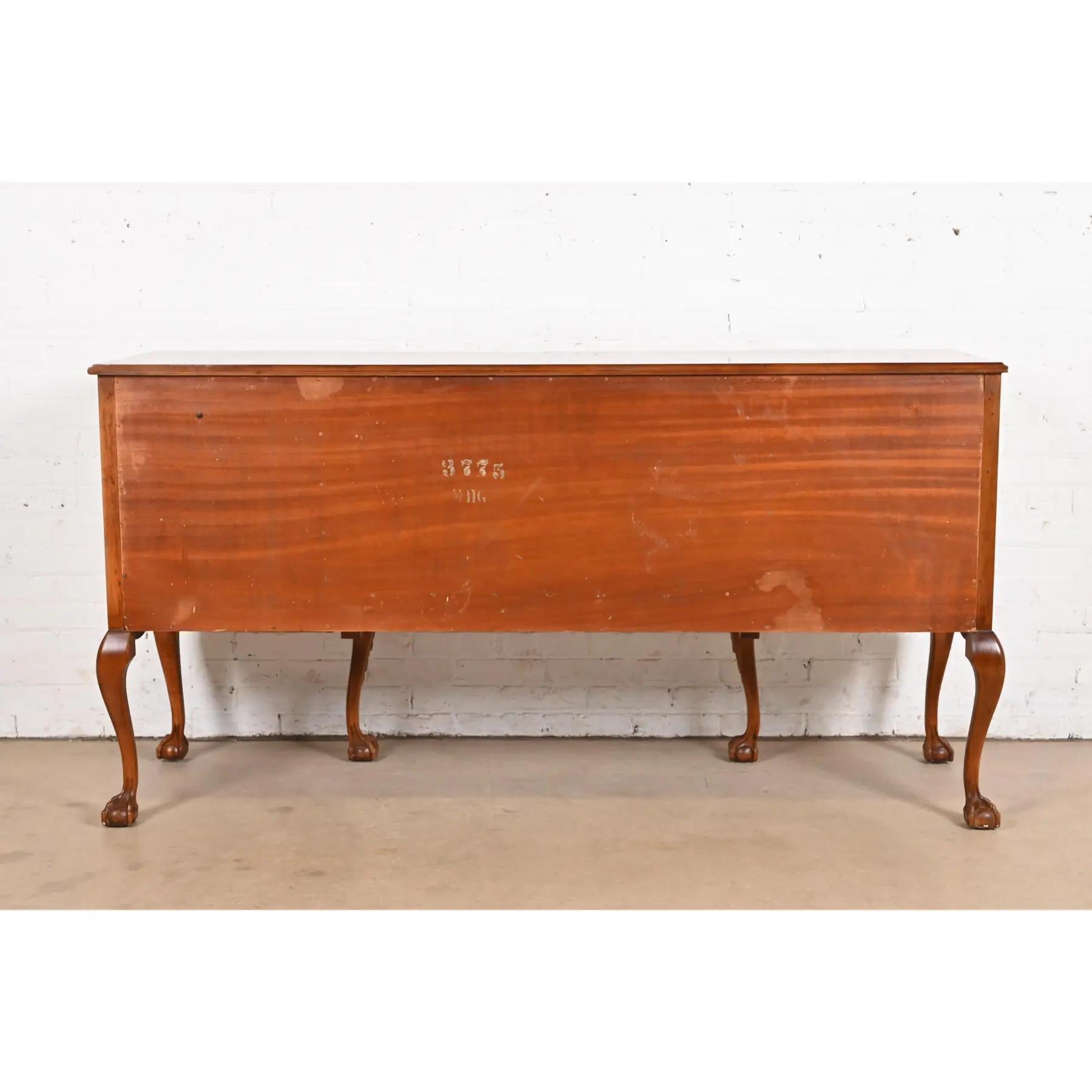 Romweber Chippendale Flame Mahogany Carved Sideboard Buffet, Circa 1920s For Sale 5