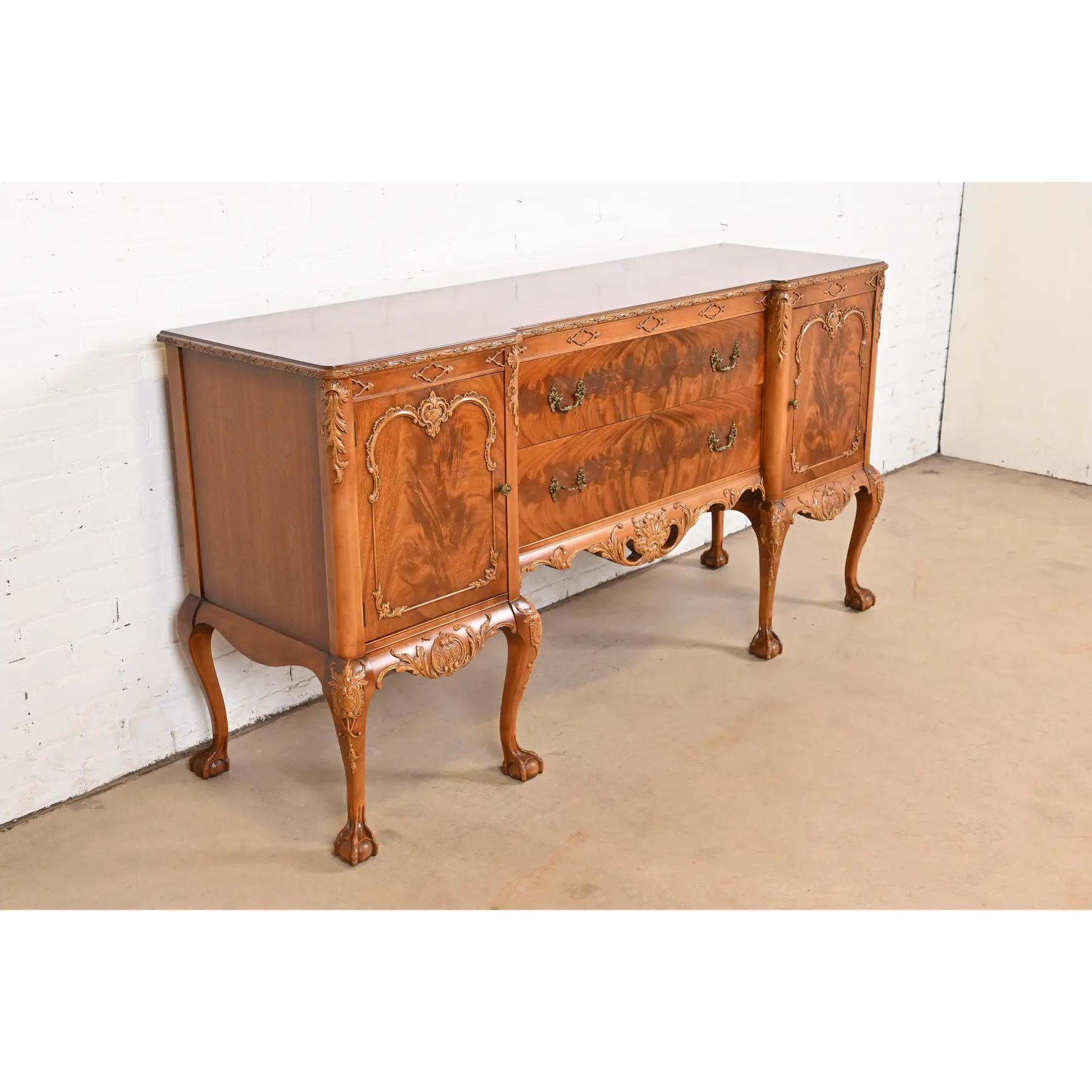 Romweber Chippendale Flame Mahogany Carved Sideboard Buffet, Circa 1920s In Good Condition For Sale In South Bend, IN