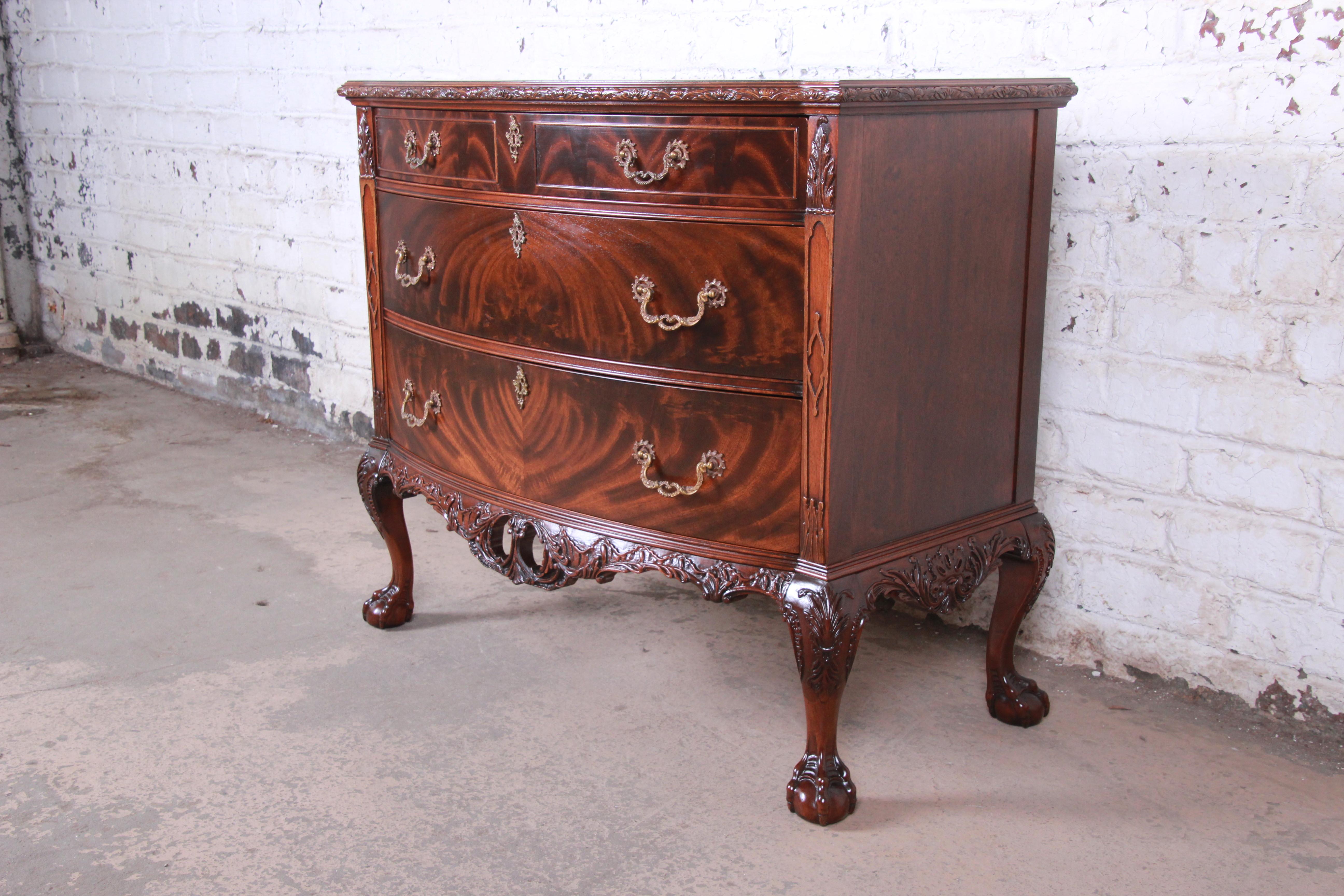 commode chippendale
