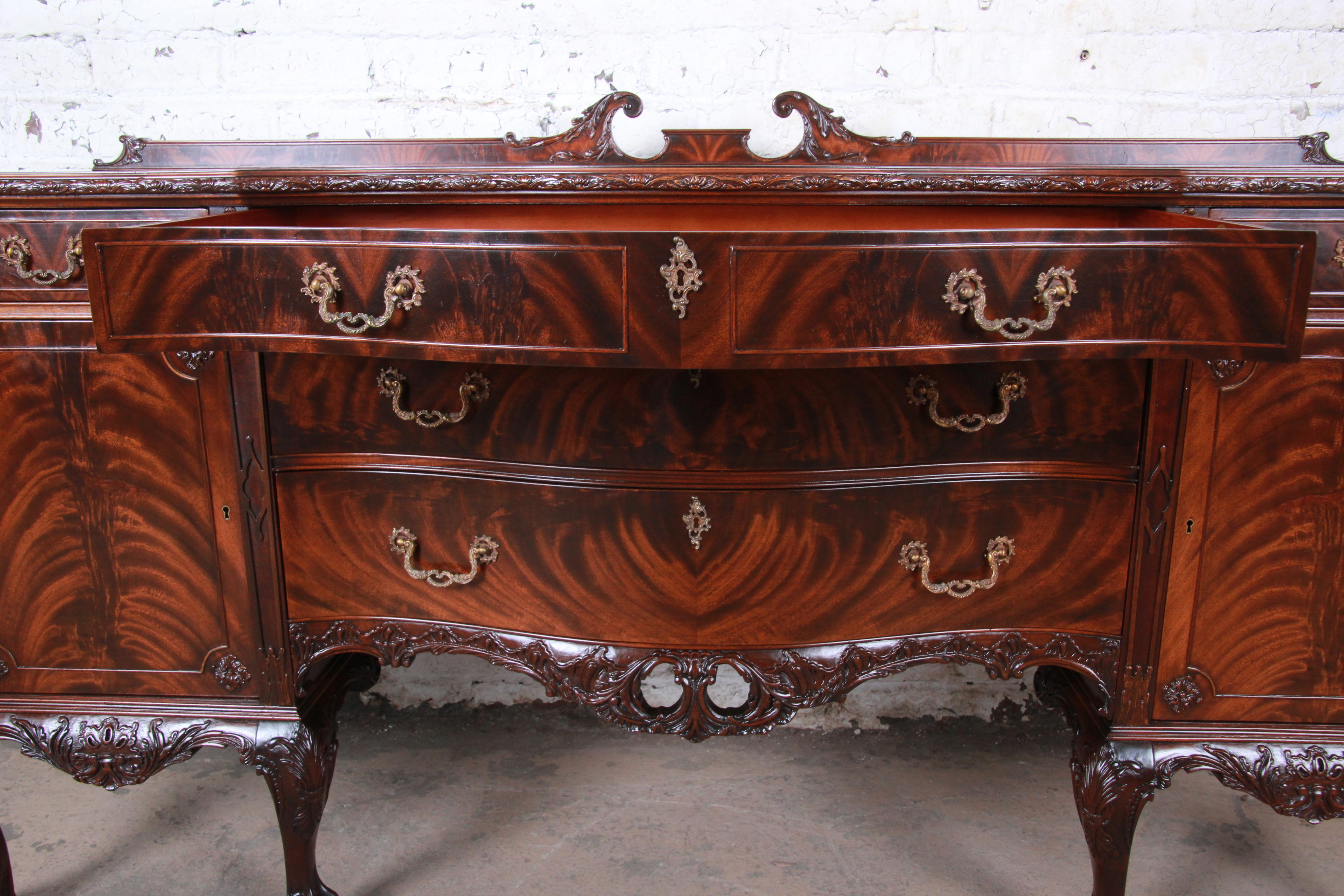 Romweber Chippendale Flame Mahogany Ornate Carved Sideboard Buffet, circa 1920s 3