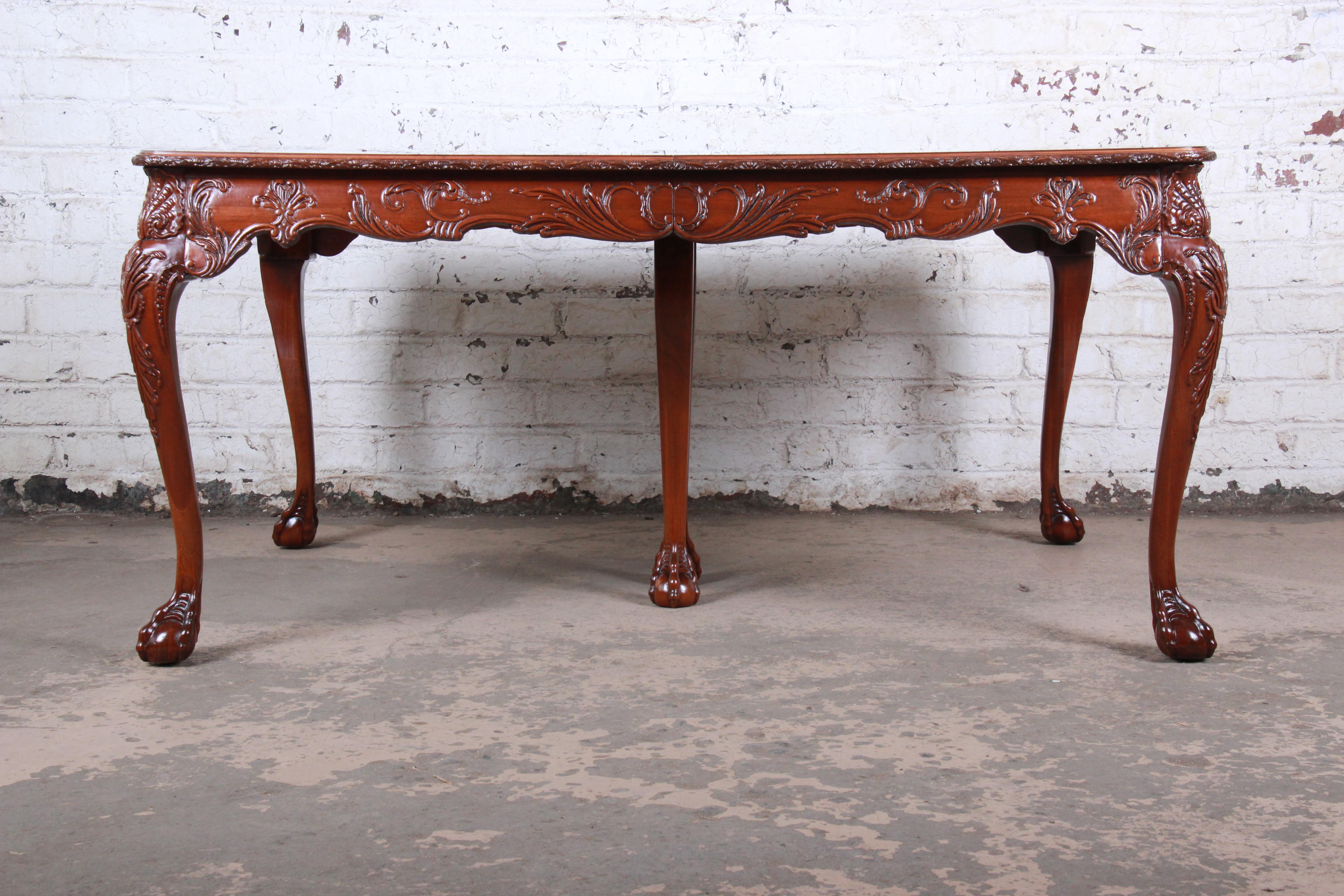 Romweber Chippendale Ornate Carved Mahogany Extension Dining Table, circa 1920s 4