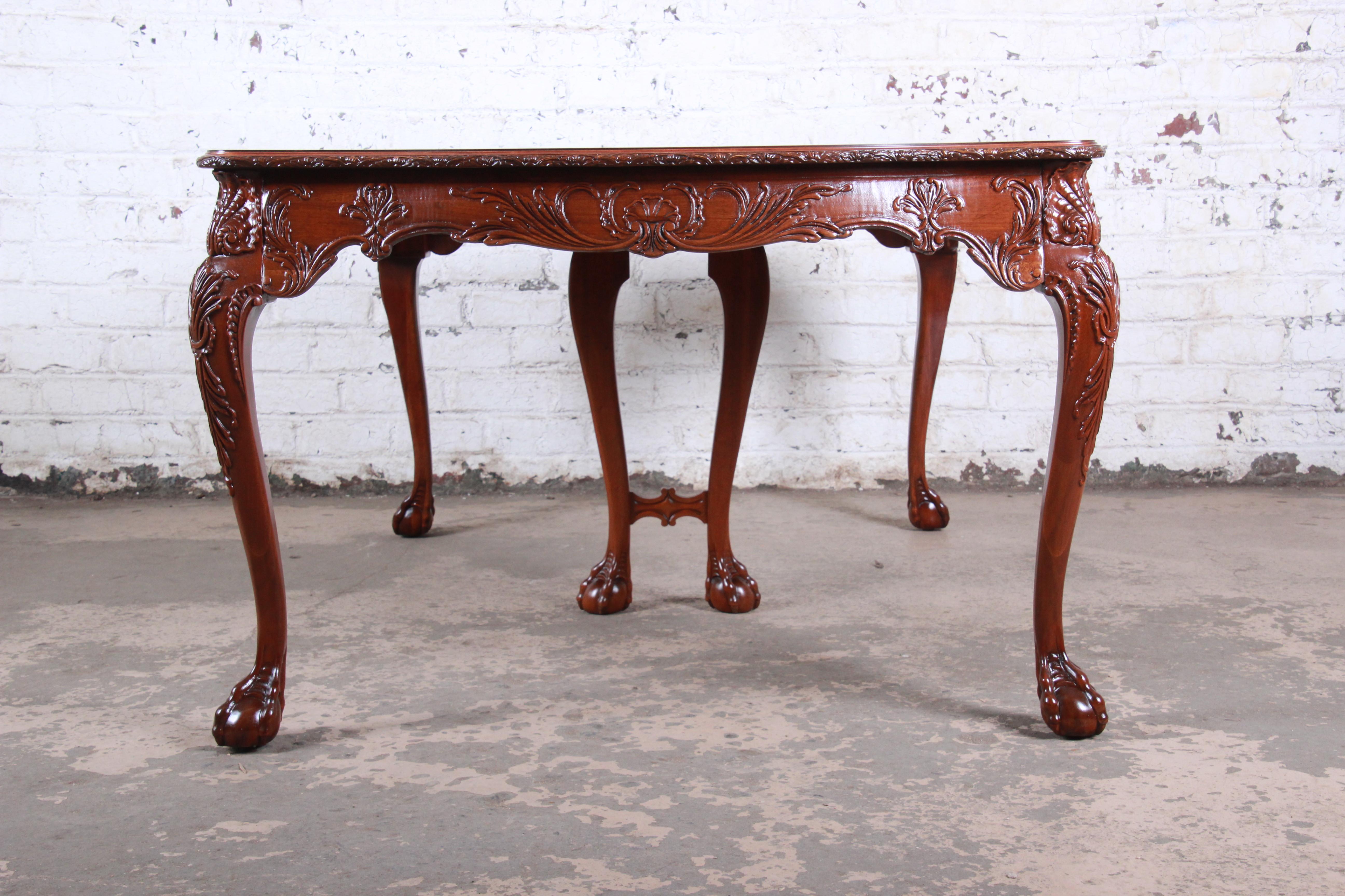 Romweber Chippendale Ornate Carved Mahogany Extension Dining Table, circa 1920s 10