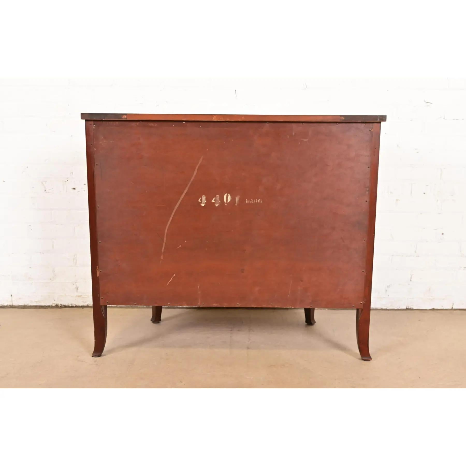 Mesa consola Romweber Federal de caoba flameada, circa años 20 en venta 6