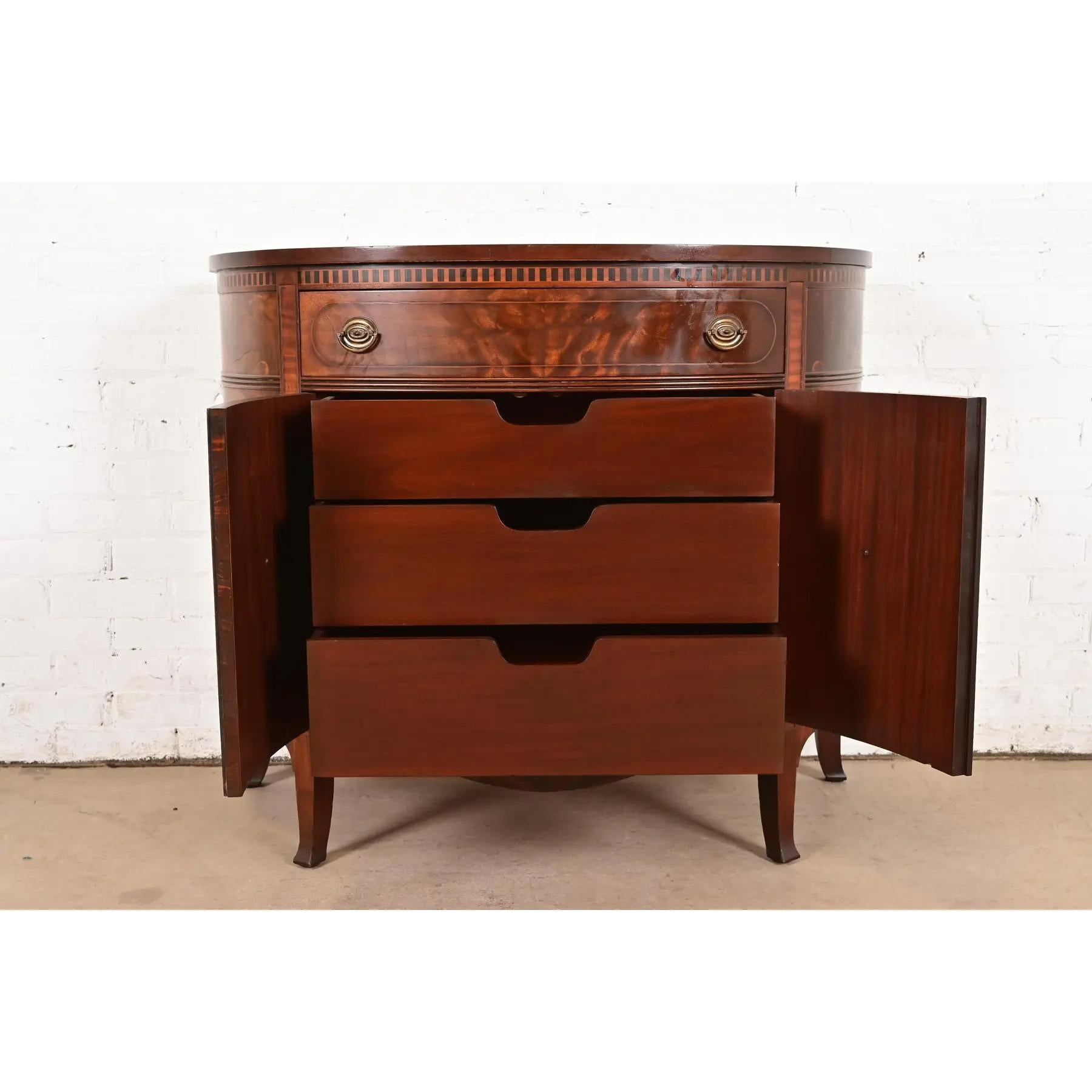 Mesa consola Romweber Federal de caoba flameada, circa años 20 en venta 1