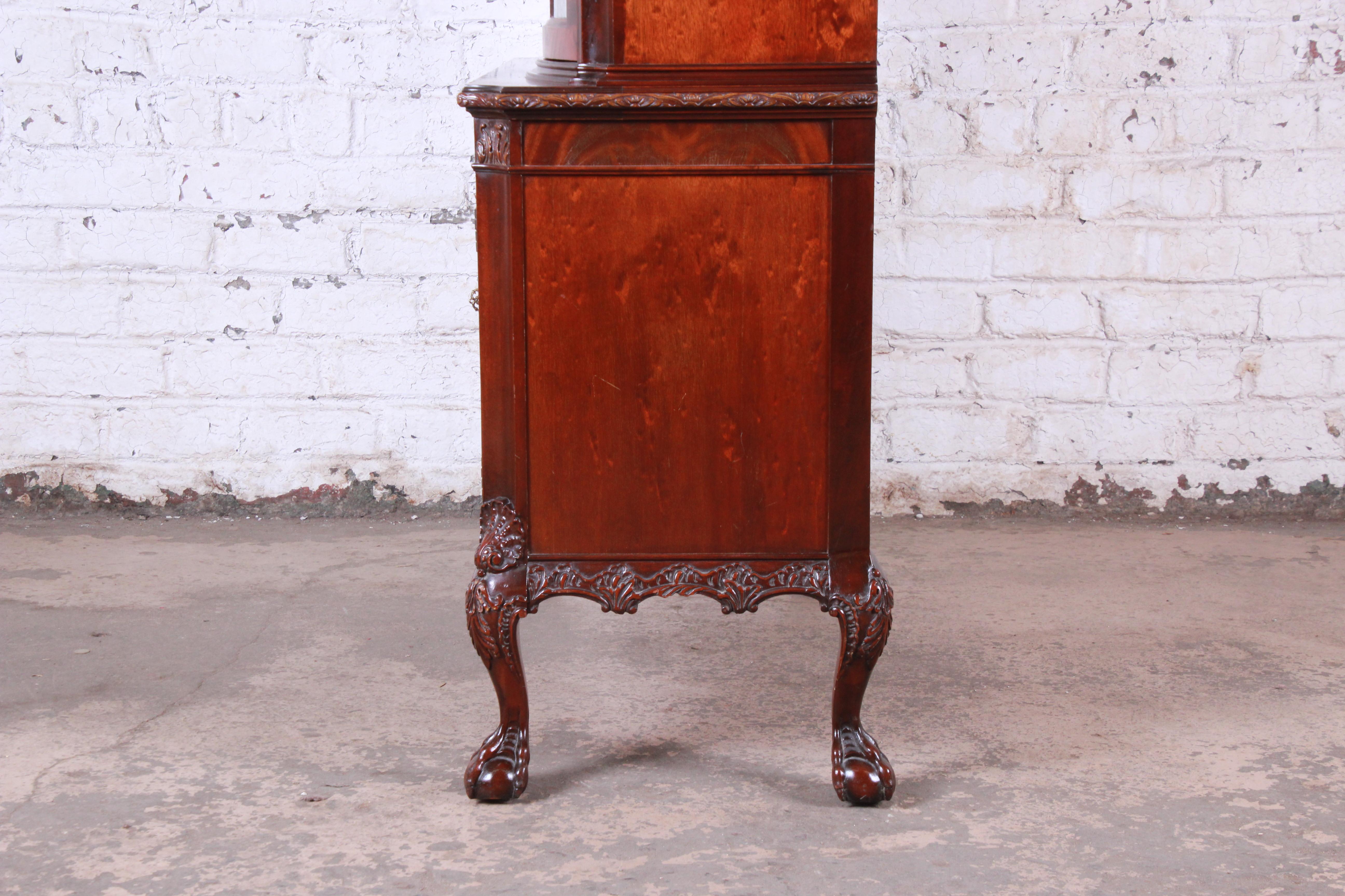 Romweber Flame Mahogany Chippendale Curved Glass Cabinet or Bookcase, 1930s 7