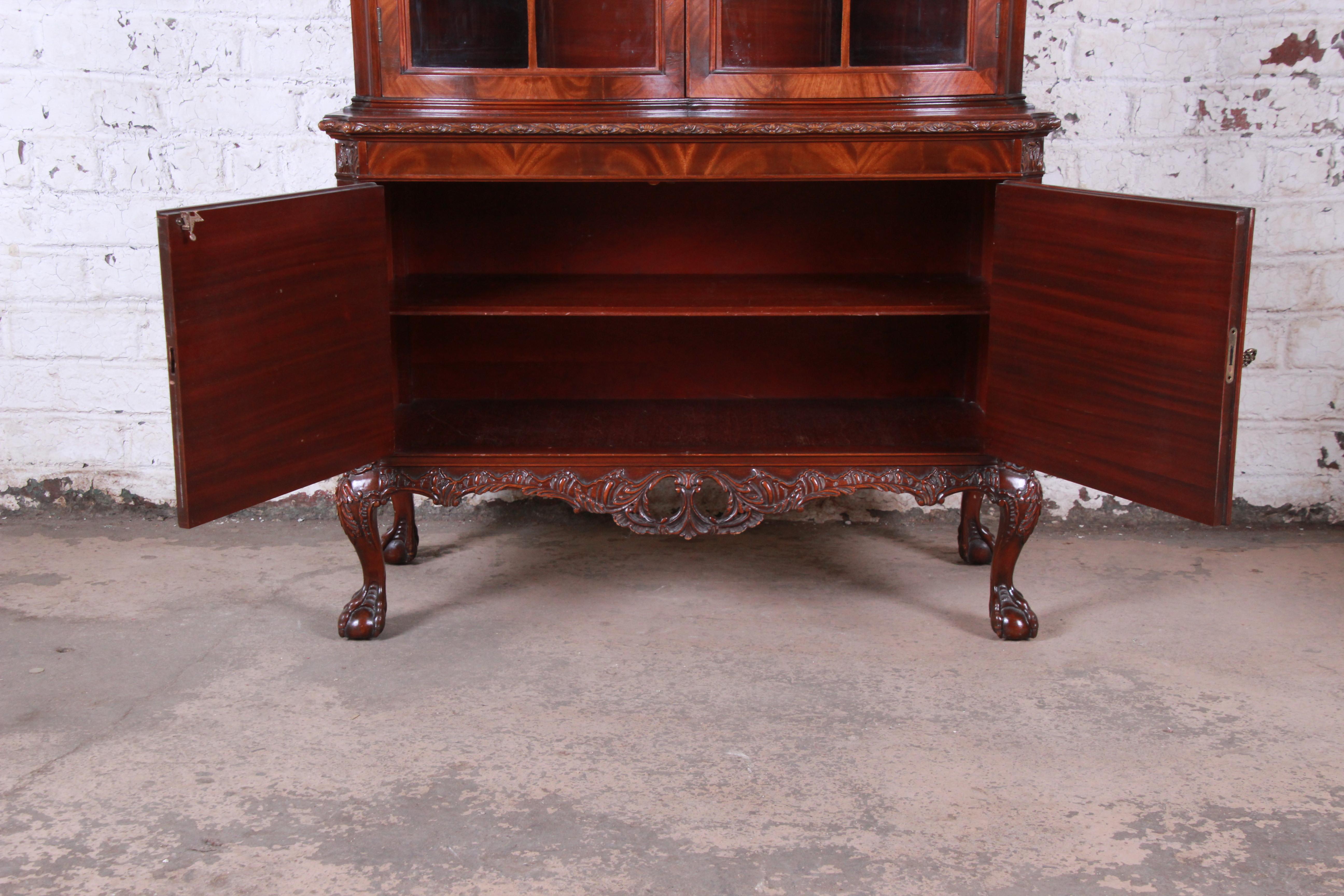 Romweber Flame Mahogany Chippendale Curved Glass Cabinet or Bookcase, 1930s 1