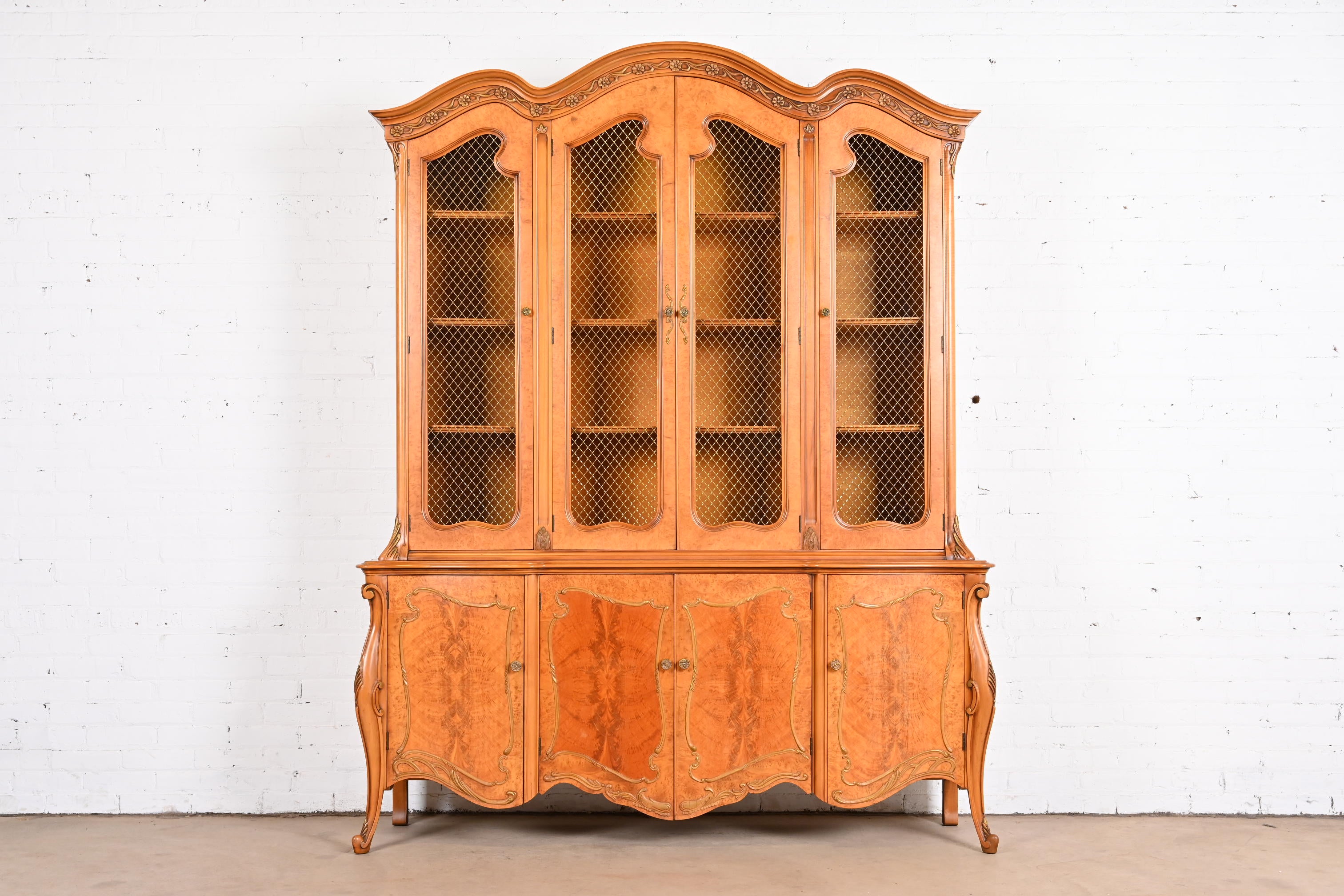 Romweber French Louis XV Burl Wood Breakfront Bookcase or Dining Cabinet In Good Condition For Sale In South Bend, IN