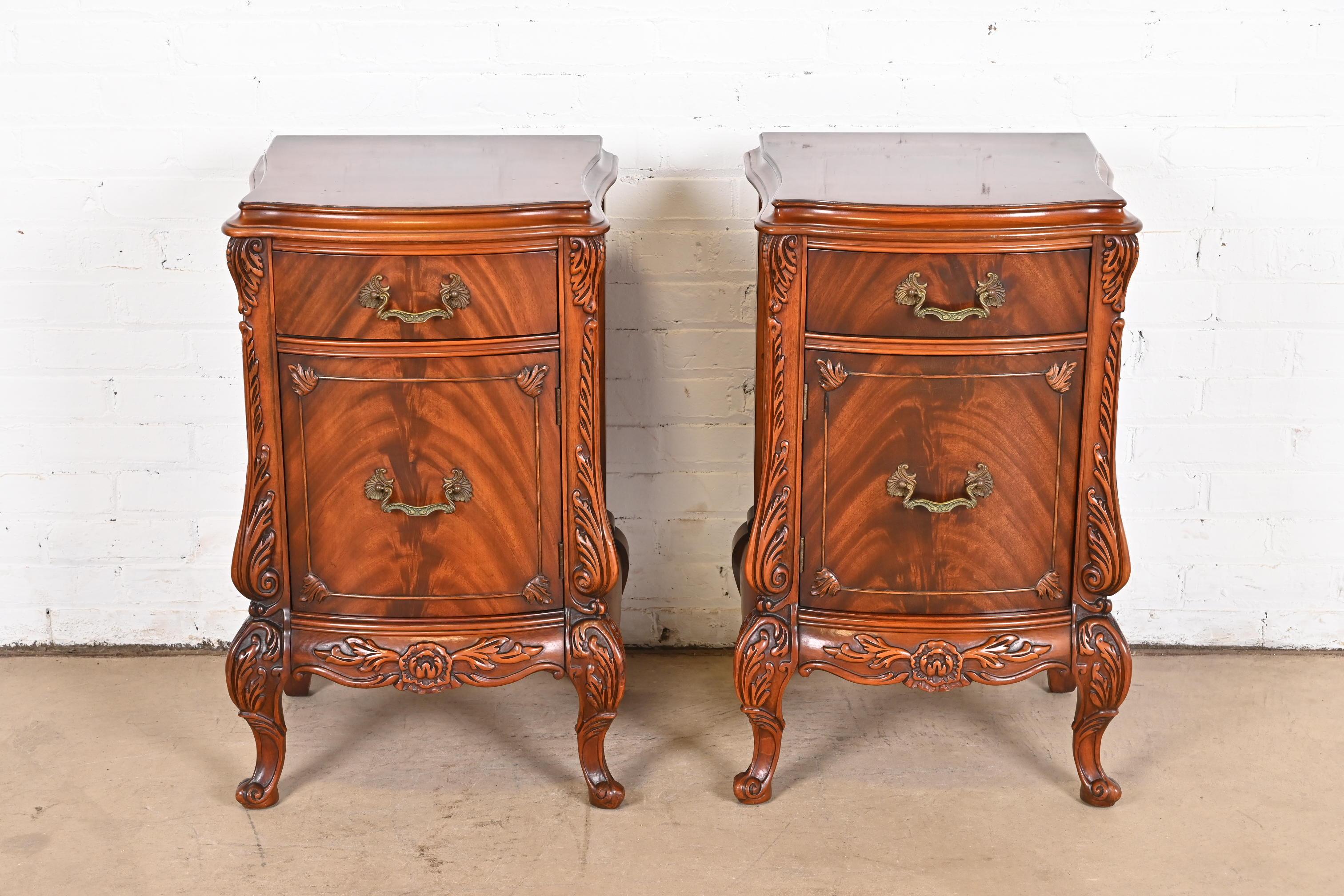 American Romweber French Louis XV Flame Mahogany Nightstands, Circa 1920s For Sale