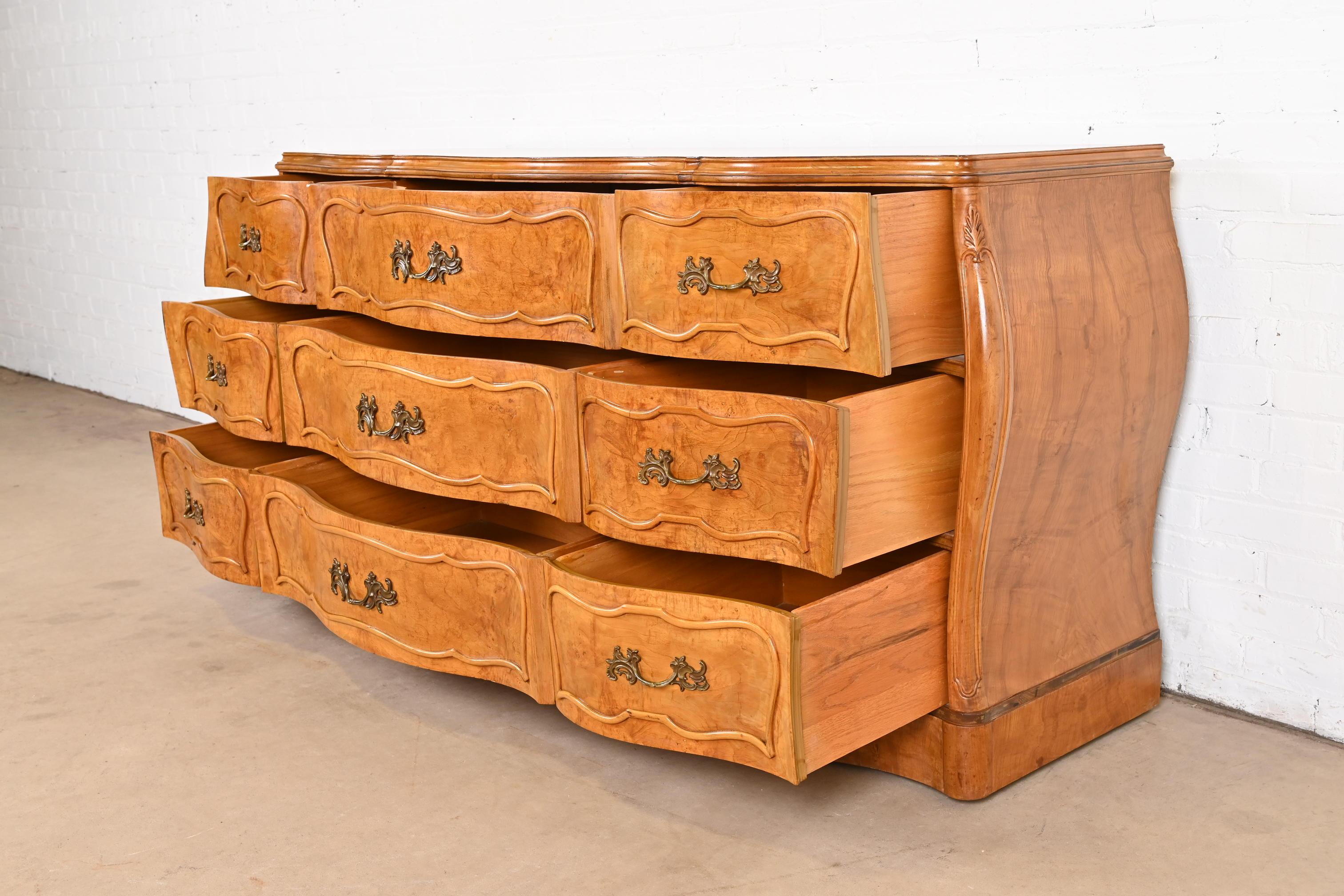 Romweber French Provincial Louis XV Bombay Form Burl Wood Dresser, Circa 1940s For Sale 5