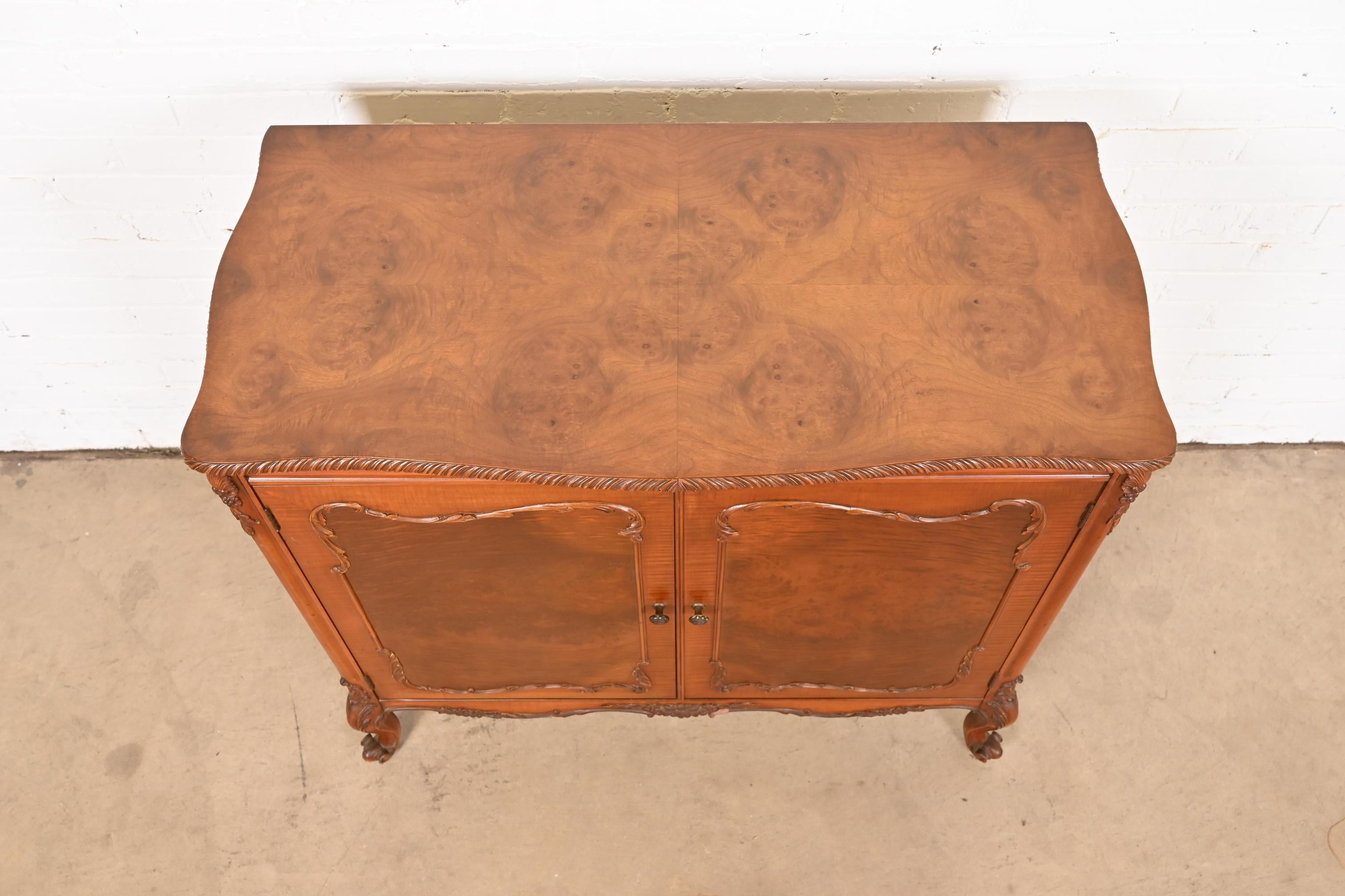 Romweber French Provincial Louis XV Burl Wood Bar Cabinet, Circa 1920s For Sale 6