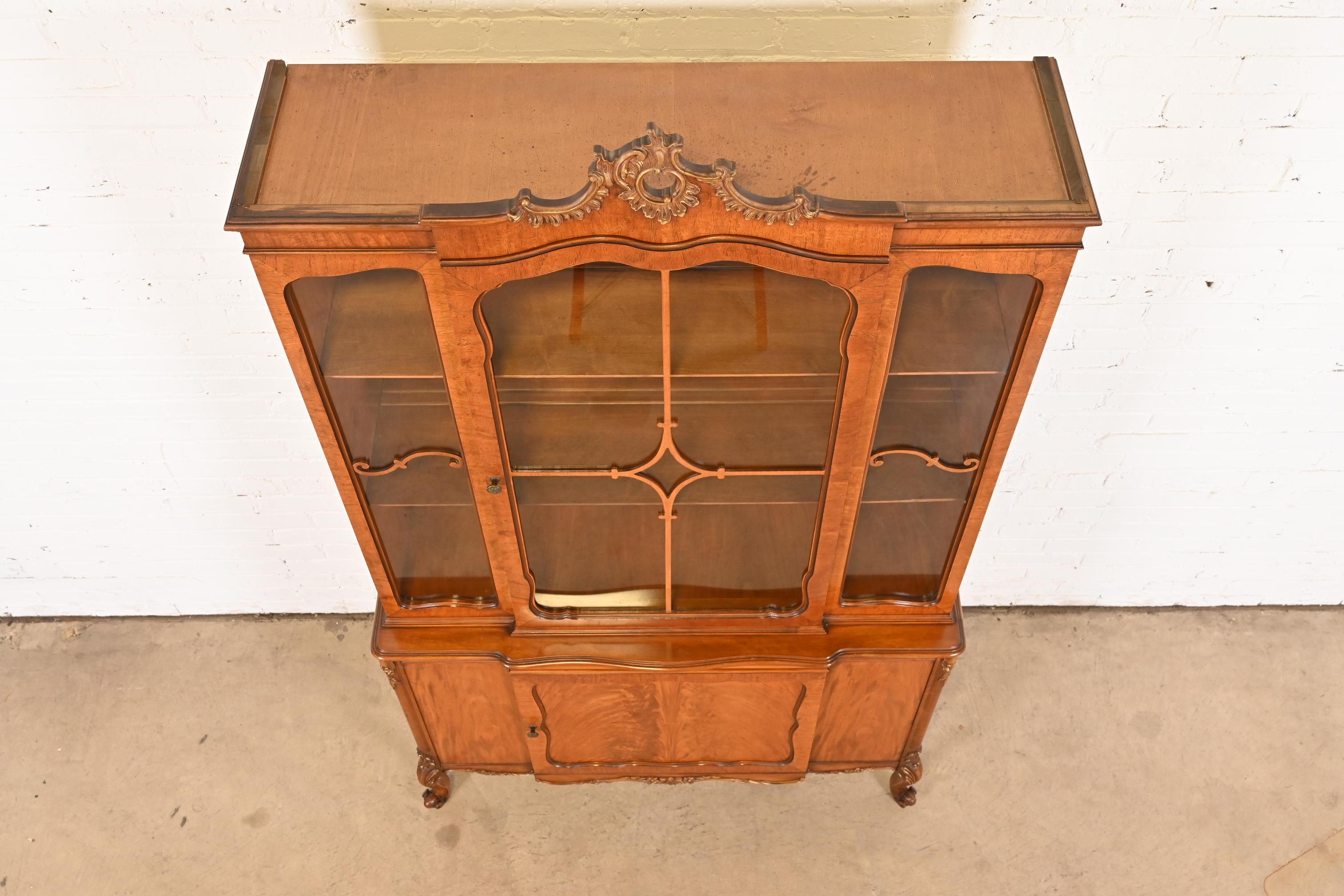 Romweber French Provincial Louis XV Burl Wood Breakfront Bookcase Cabinet, 1920s 4