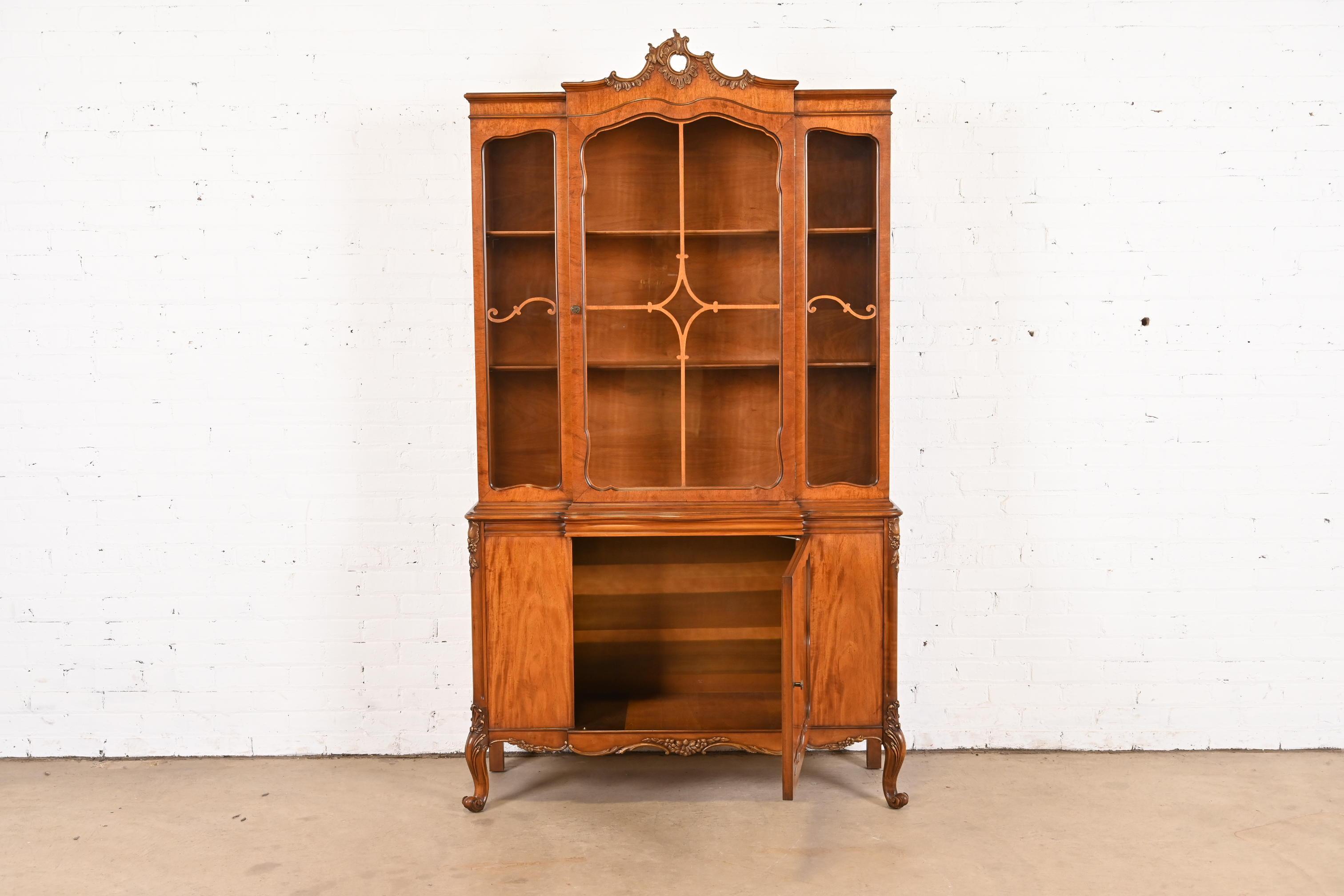 Romweber French Provincial Louis XV Burl Wood Breakfront Bookcase Cabinet, 1920s 2