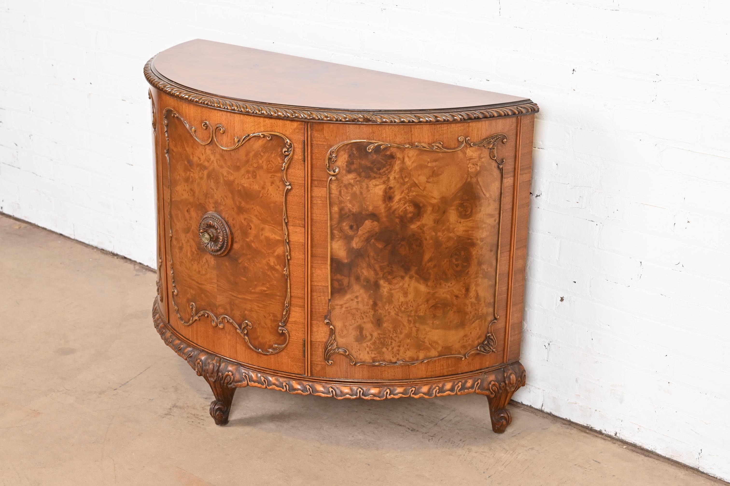 Romweber French Provincial Louis XV Burl Wood Demilune Bar Cabinet, Circa 1920s In Good Condition In South Bend, IN