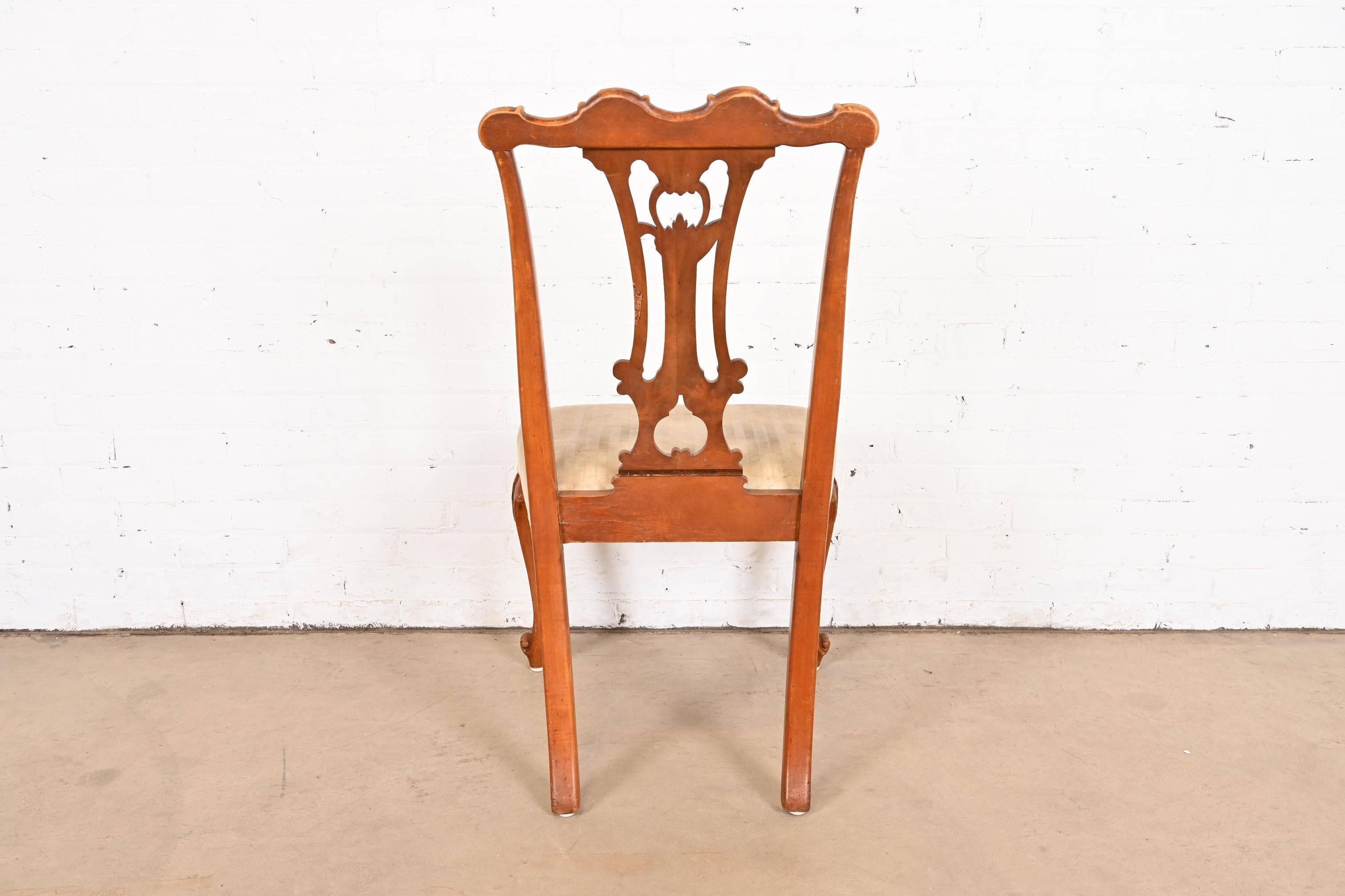Romweber, ensemble de six chaises de salle à manger provinciales françaises Louis XV en bois de ronce en vente 3