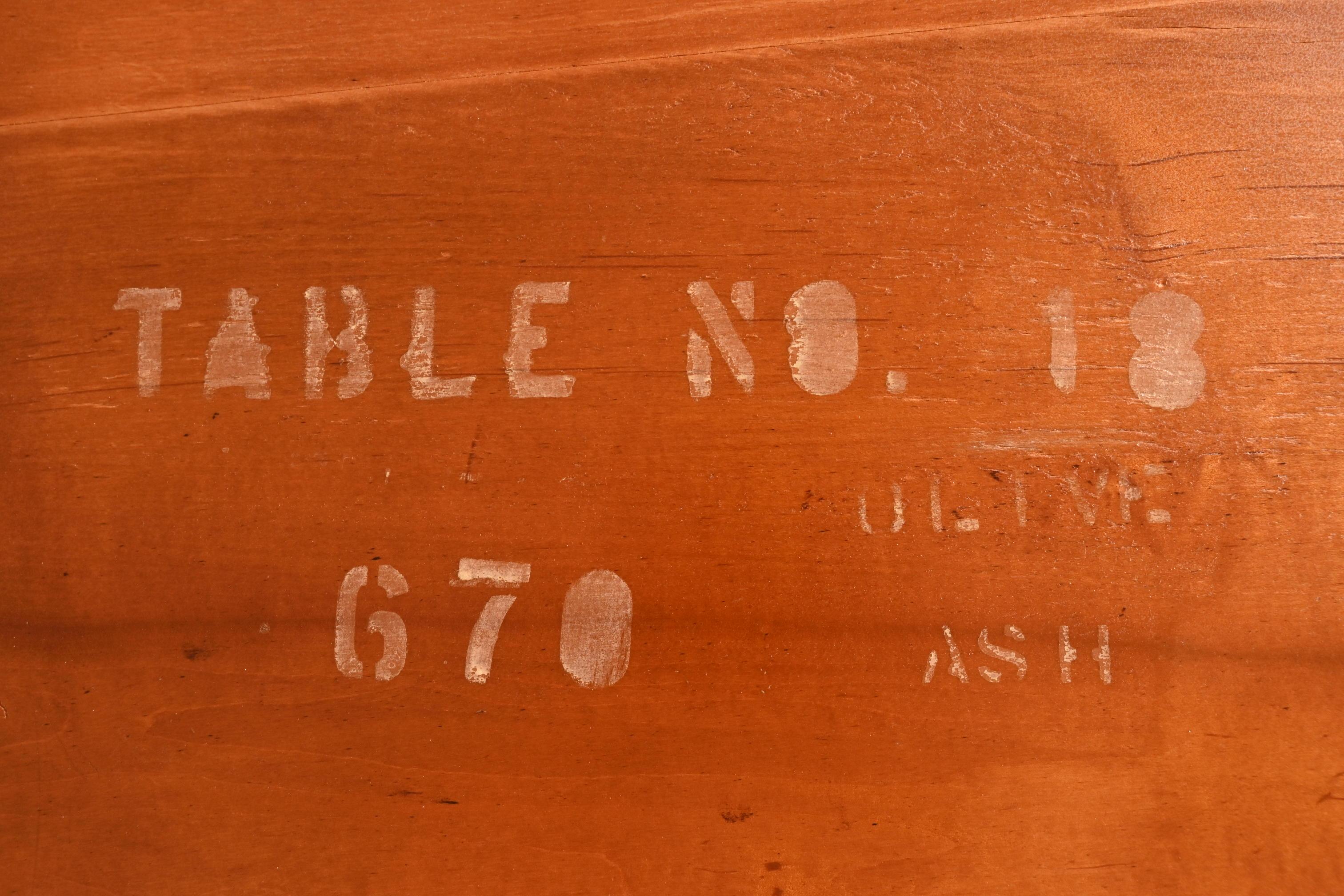 Romweber Mesa de Comedor Provincial Francesa Luis XV de Madera Burl, Recién Acabada en venta 13