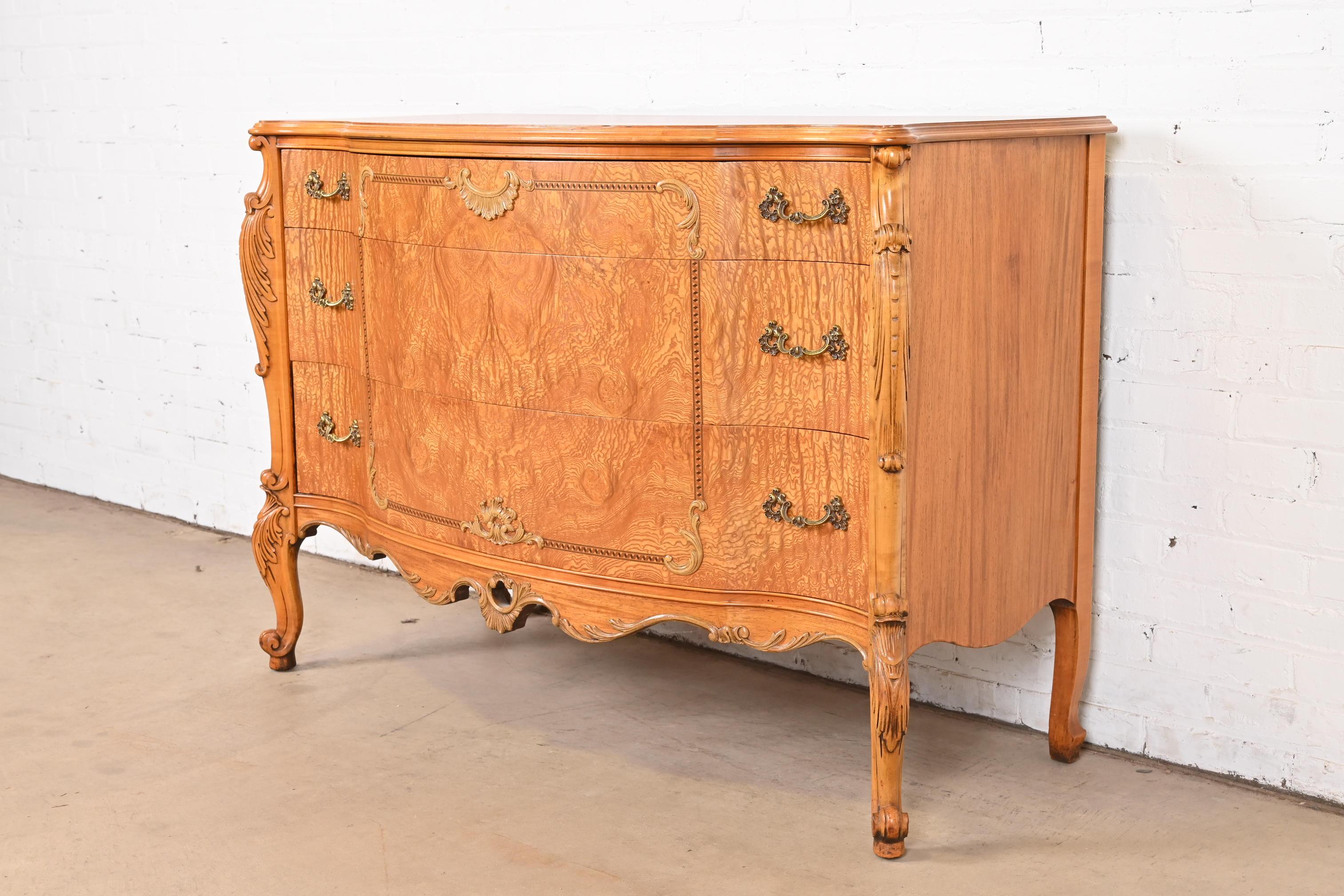 Romweber French Provincial Louis XV Burl Wood Dresser, Circa 1920s In Good Condition For Sale In South Bend, IN