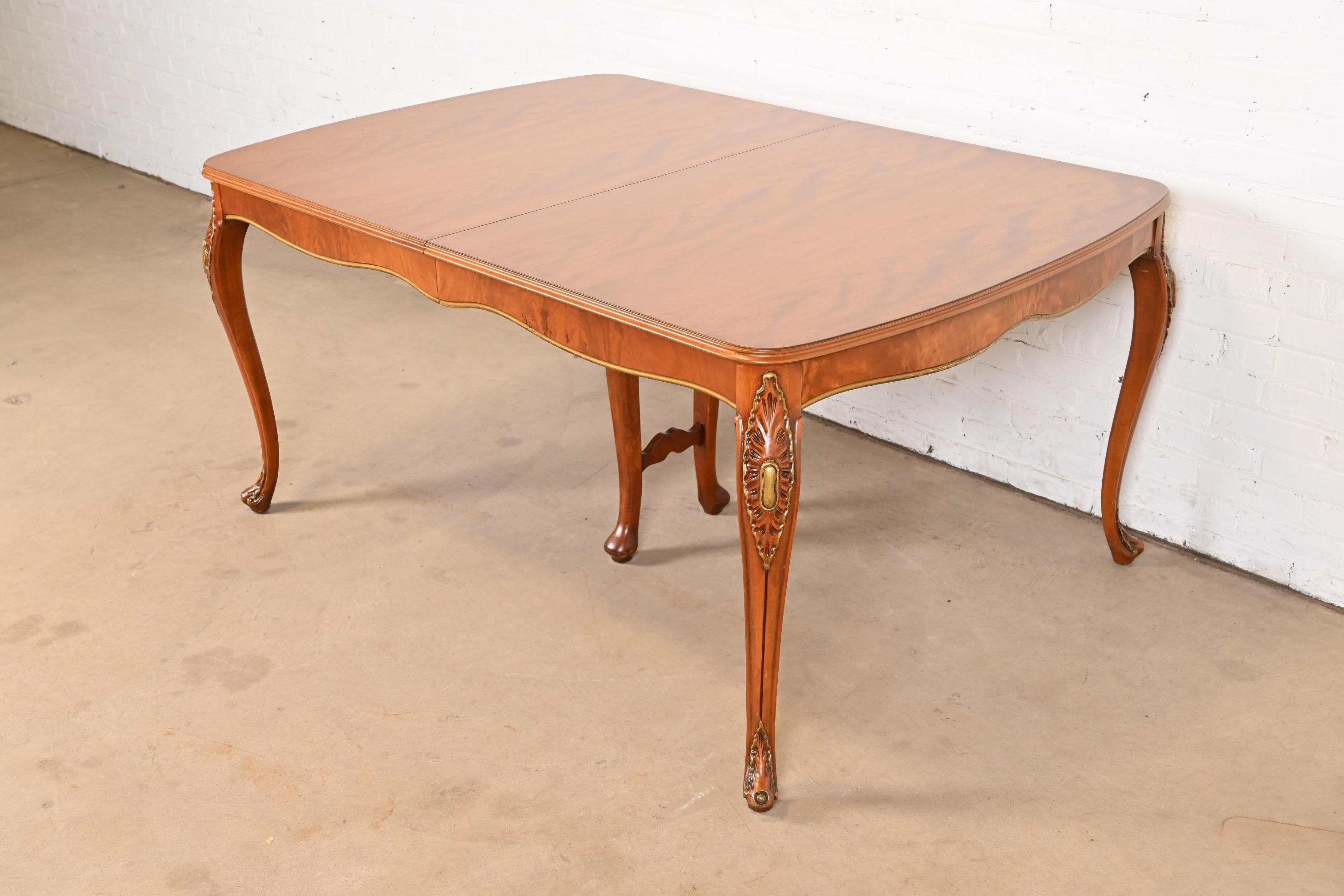 Romweber French Provincial Louis XV Burl Wood Extension Dining Table, Refinished For Sale 7