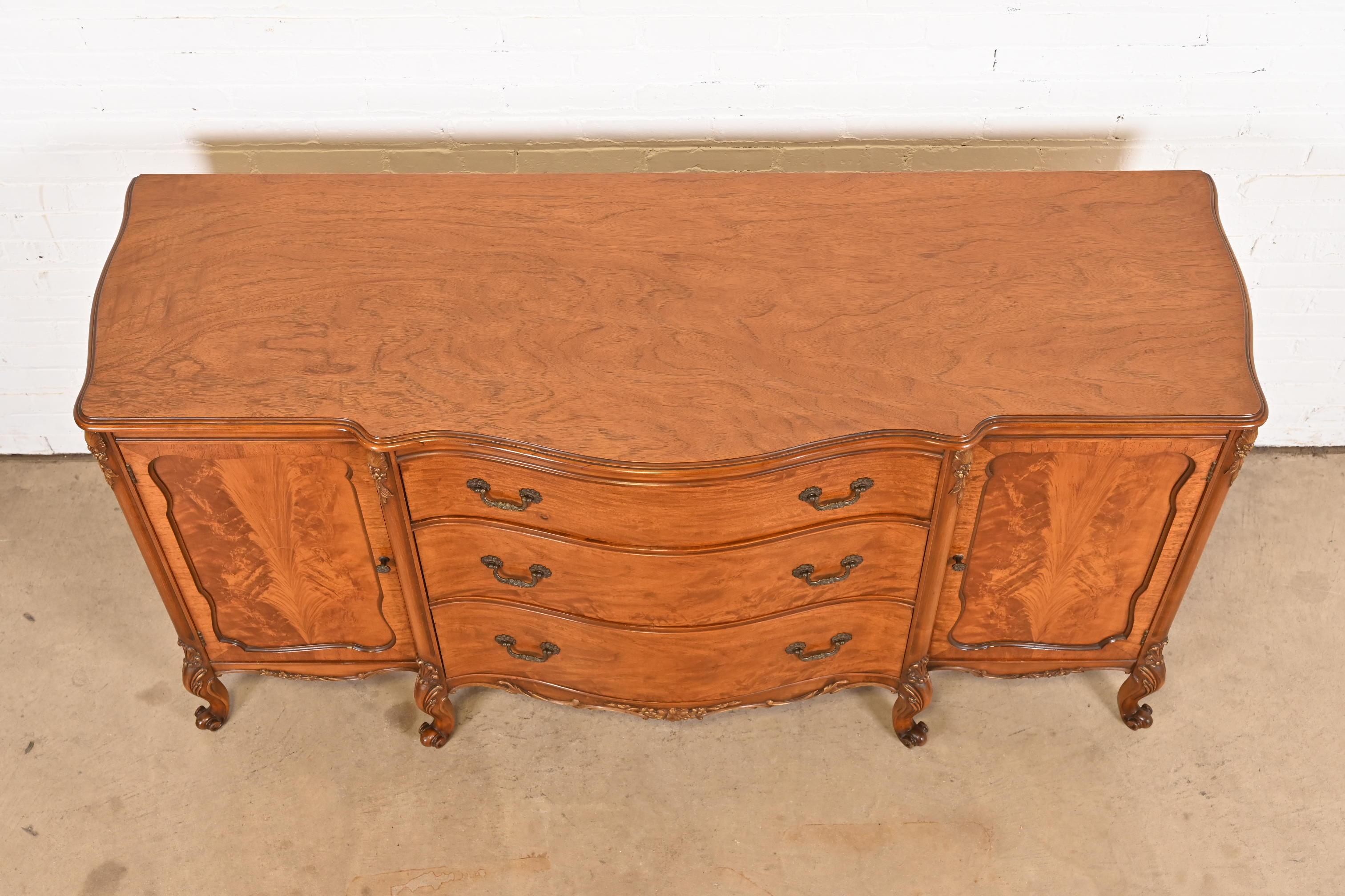 Romweber French Provincial Louis XV Burl Wood Sideboard Credenza, Circa 1920s 9