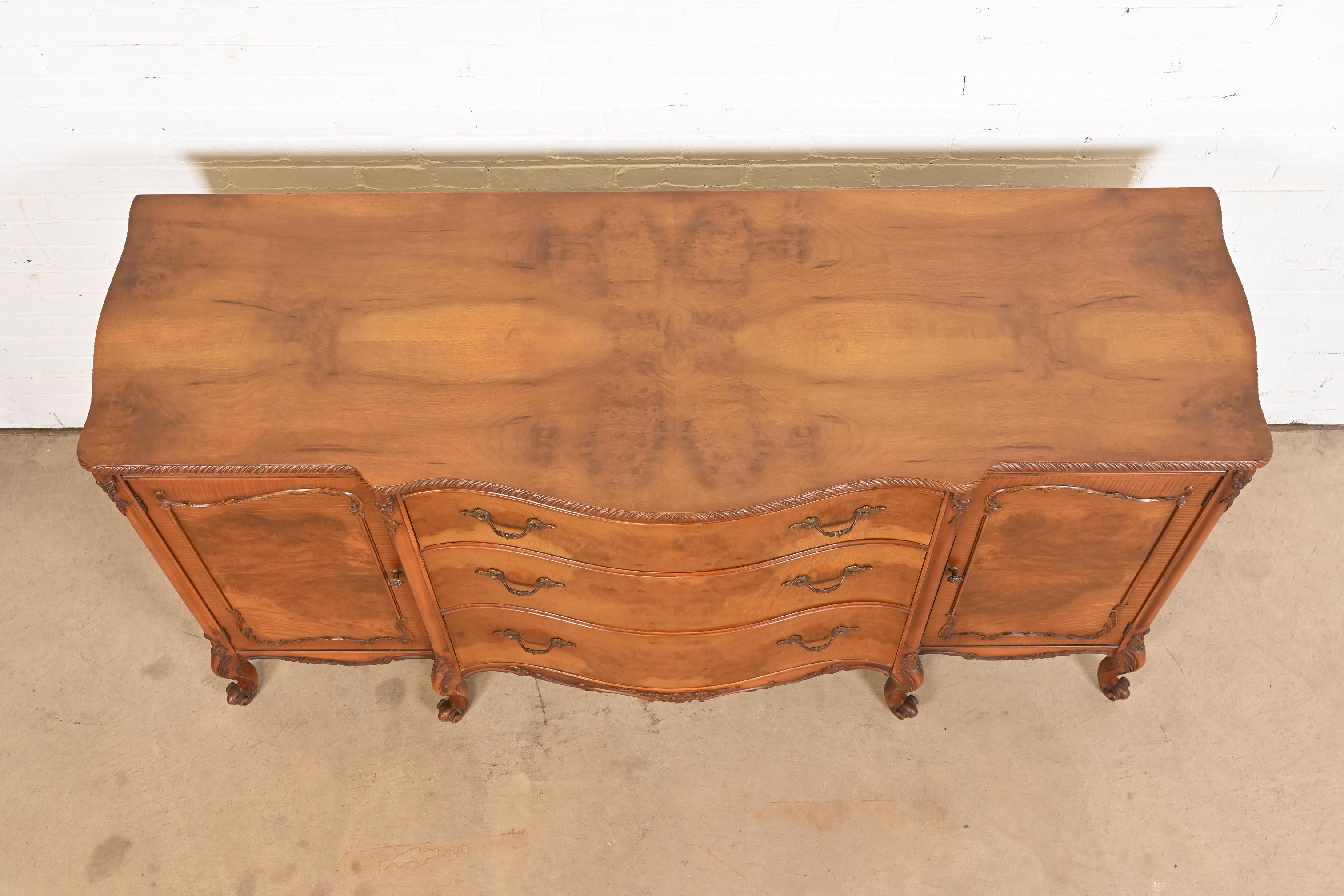 Romweber French Provincial Louis XV Burl Wood Sideboard or Bar Cabinet, 1920s For Sale 5