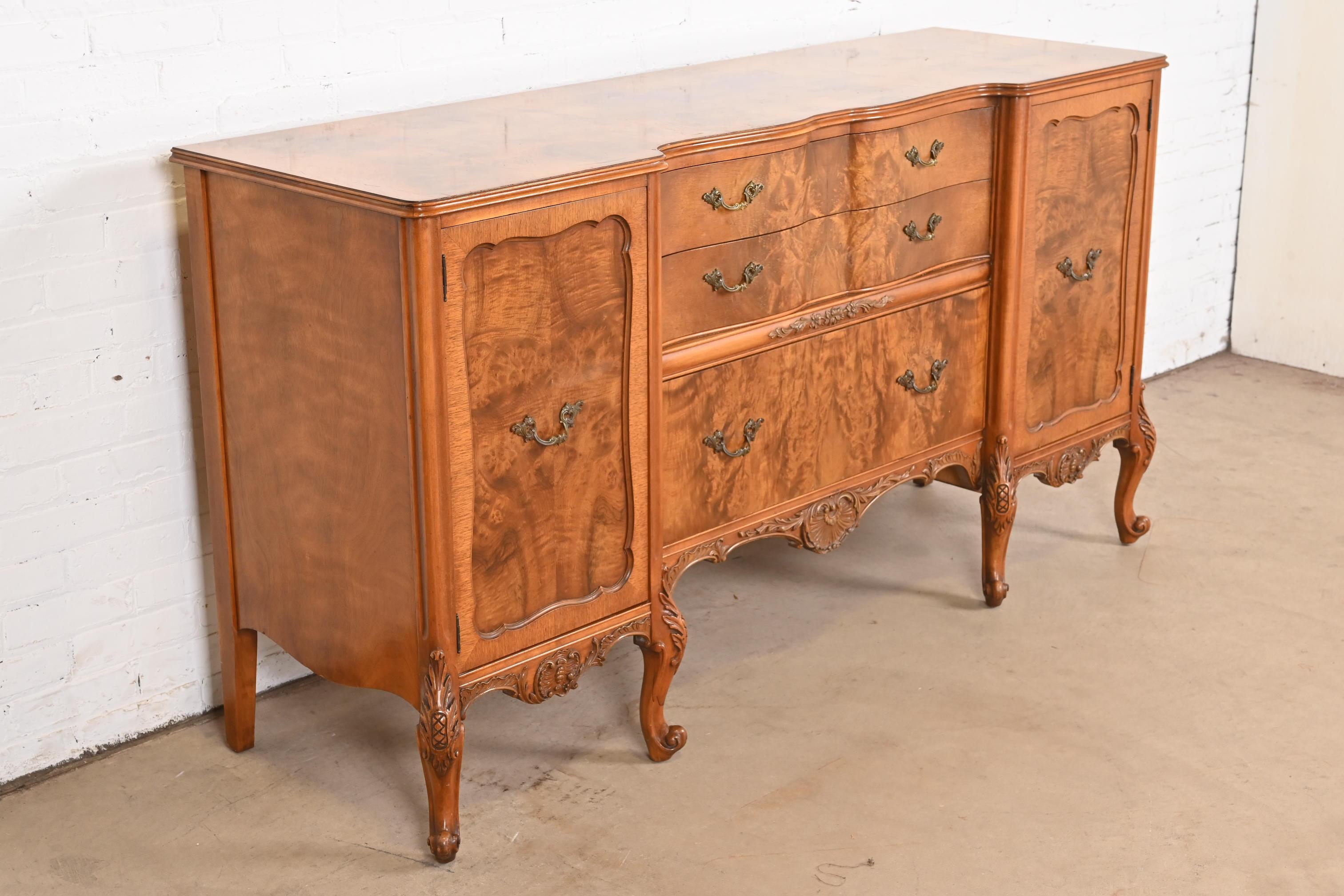 Romweber French Provincial Louis XV Burl Wood Sideboard or Bar Cabinet, 1920s For Sale 1