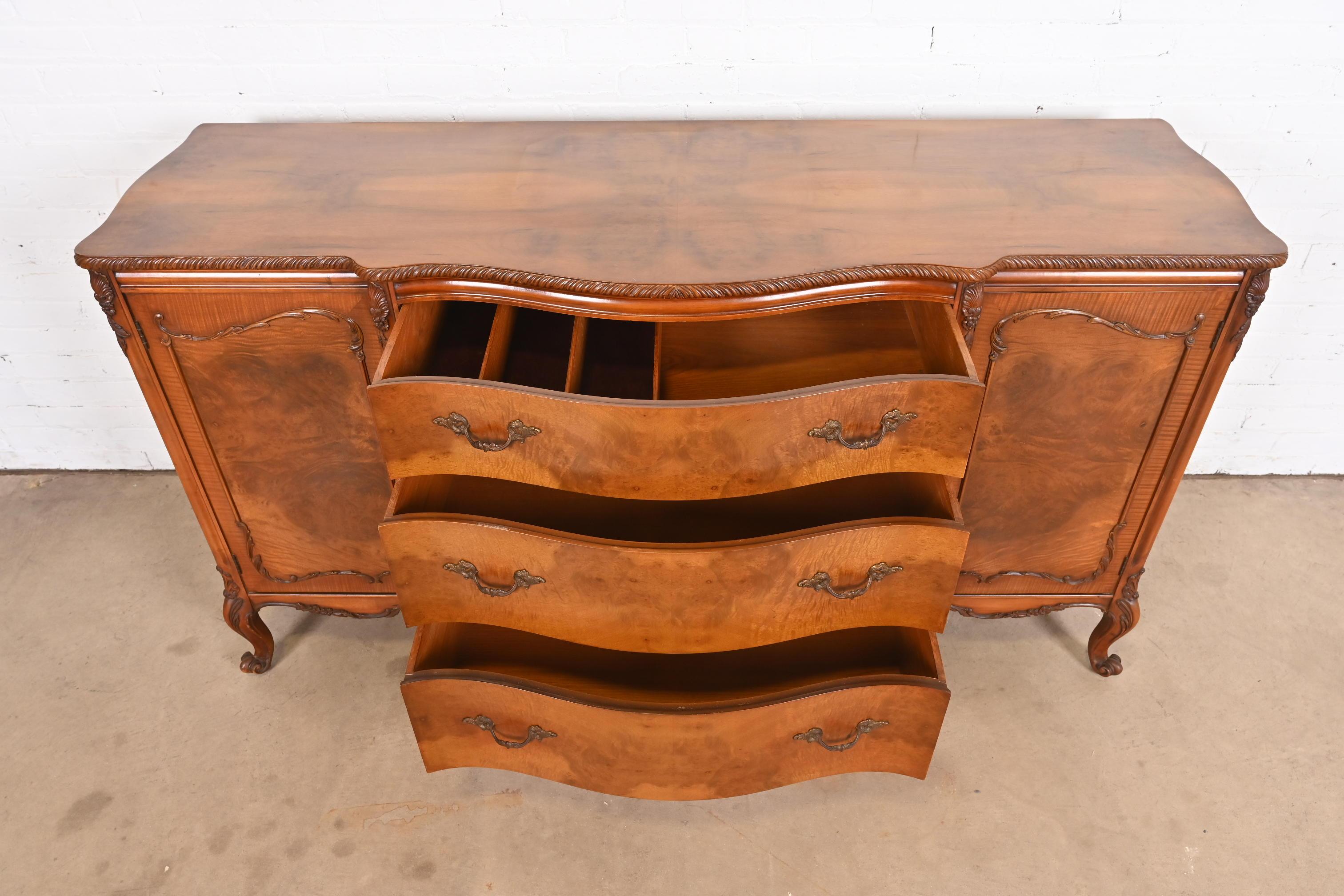 Romweber French Provincial Louis XV Burl Wood Sideboard or Bar Cabinet, 1920s For Sale 1