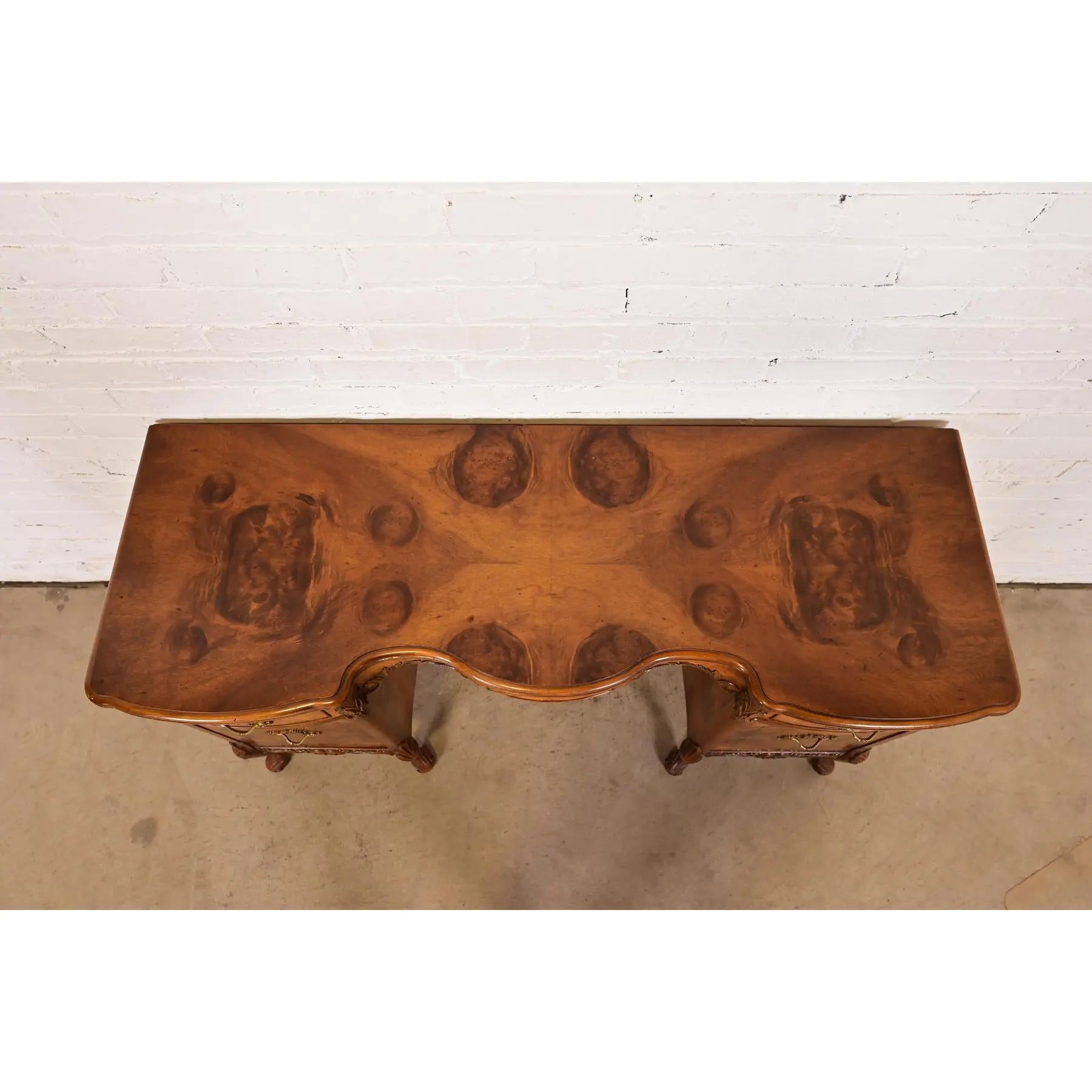 Vanità in legno di radica Luigi XV di Romweber, CIRCA 1920 in vendita 5