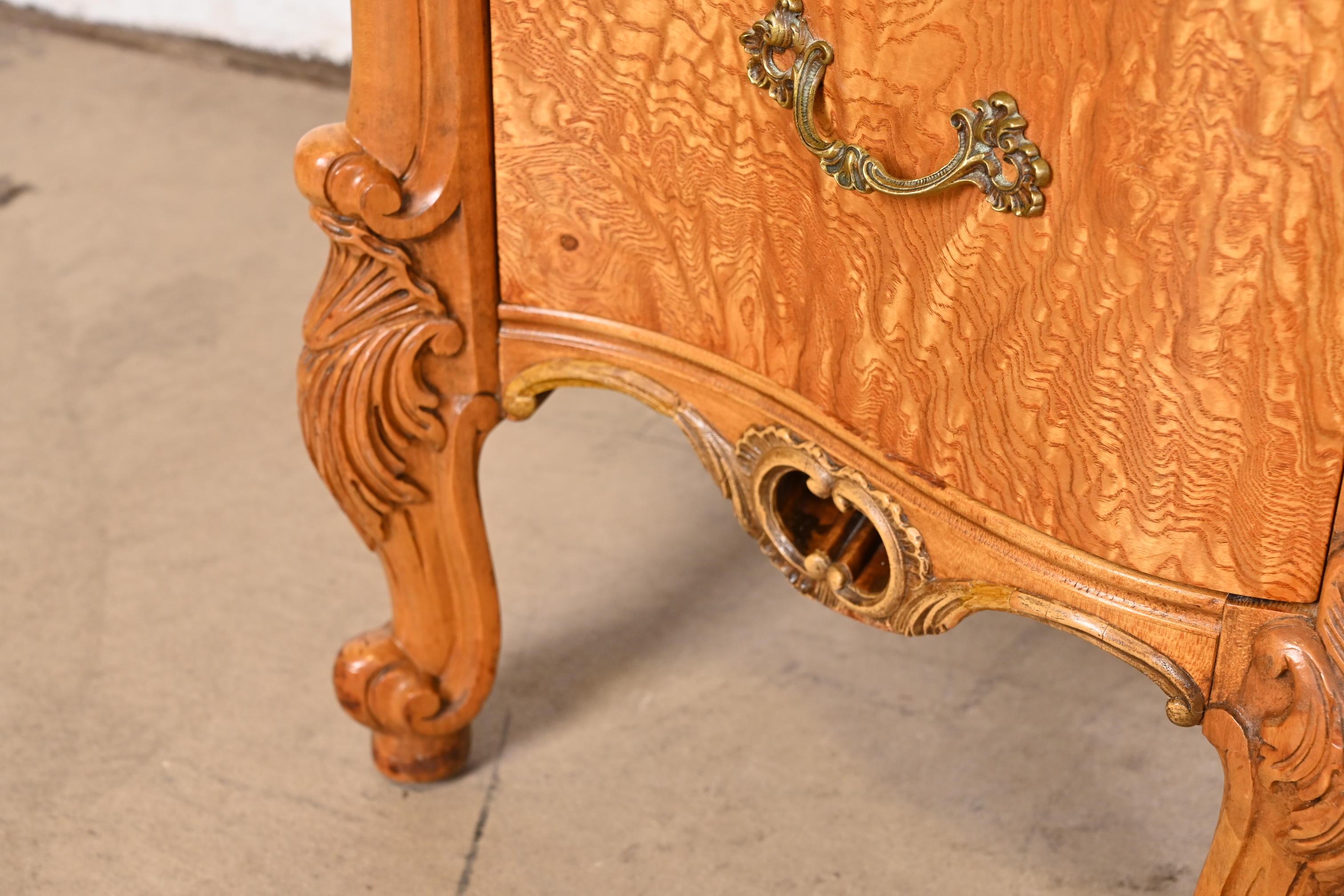 Romweber French Provincial Louis XV Burl Wood Vanity, Circa 1920s For Sale 5