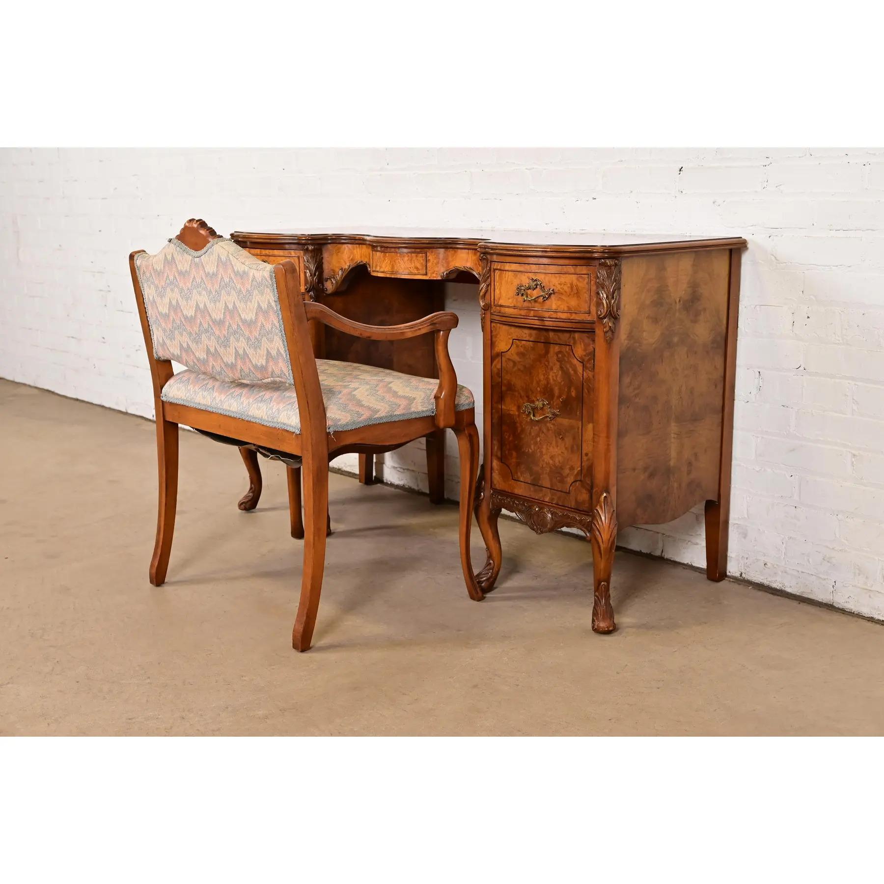 Sedia da toilette in legno d'acacia intagliato Luigi XV di Romweber, CIRCA 1920 in vendita 5