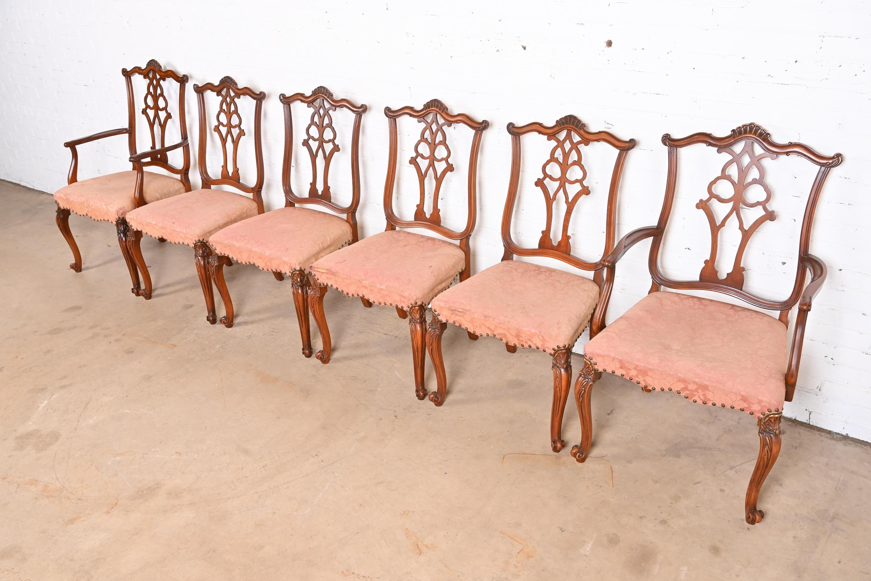 Romweber French Provincial Louis XV Carved Walnut Dining Chairs, Circa 1920s In Good Condition In South Bend, IN