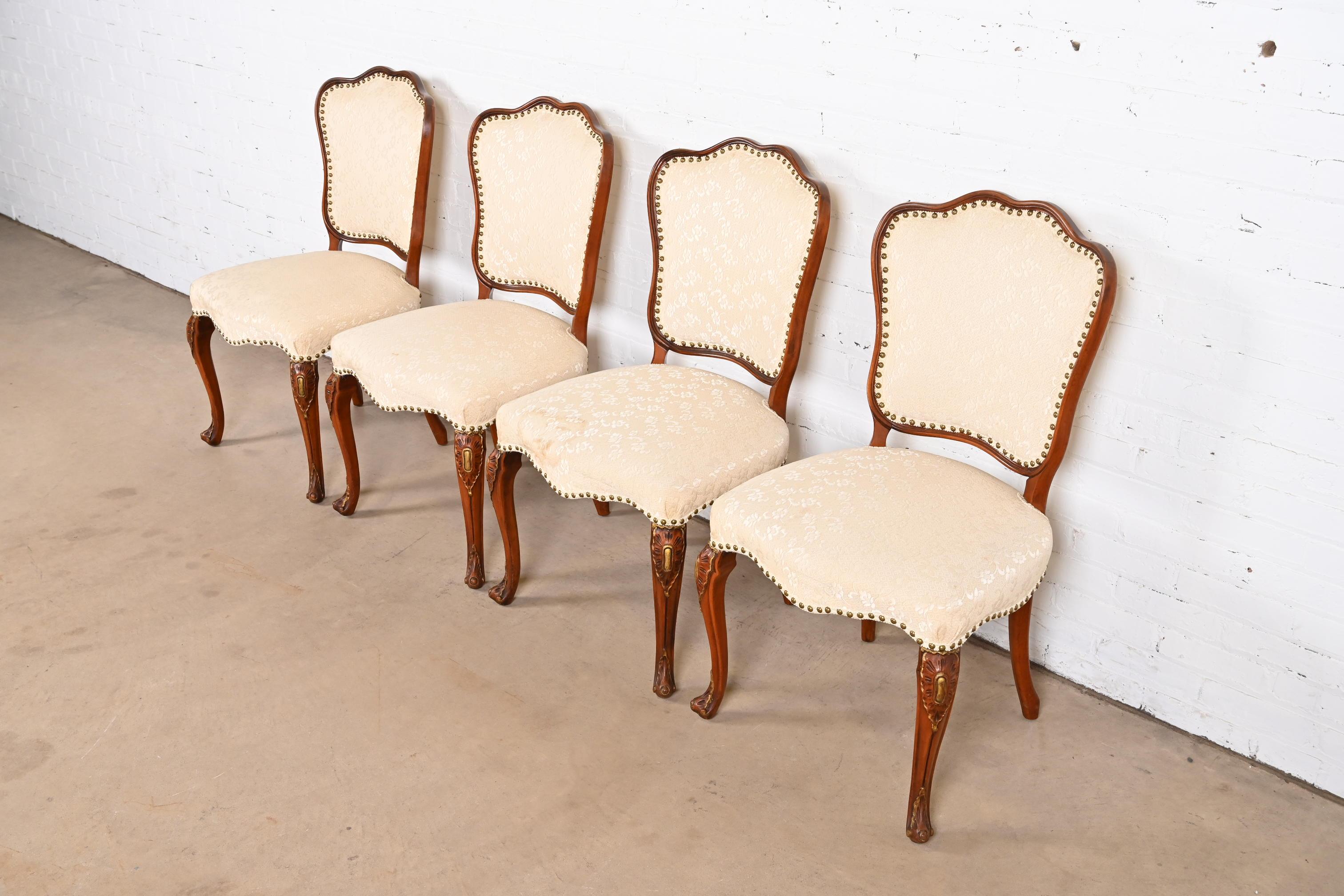 Romweber French Provincial Louis XV Carved Walnut Dining Chairs, Set of Four In Good Condition In South Bend, IN