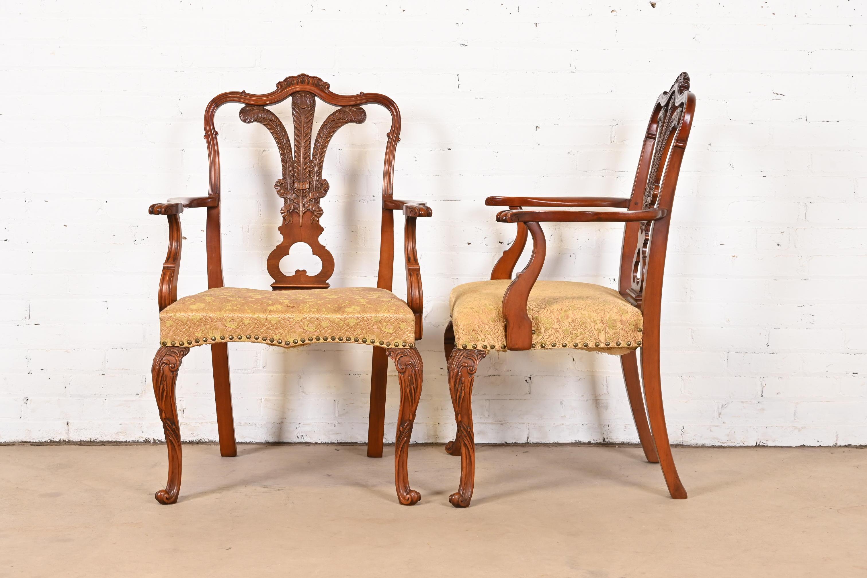 Romweber French Provincial Louis XV Carved Walnut Dining Chairs, Set of Six For Sale 8