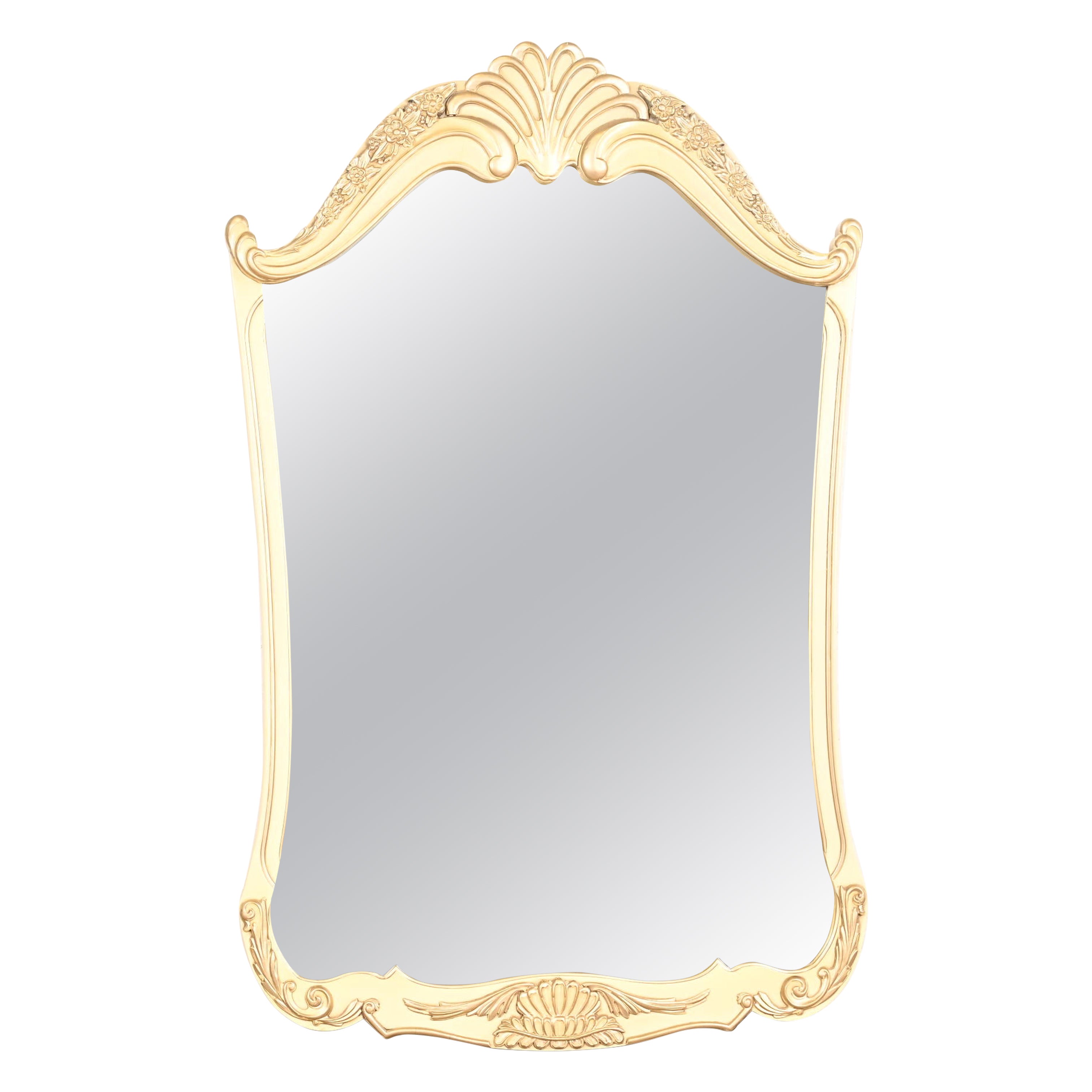 Romweber French Provincial Louis XV Creme Lackierter Wandspiegel, CIRCA 1960s im Angebot
