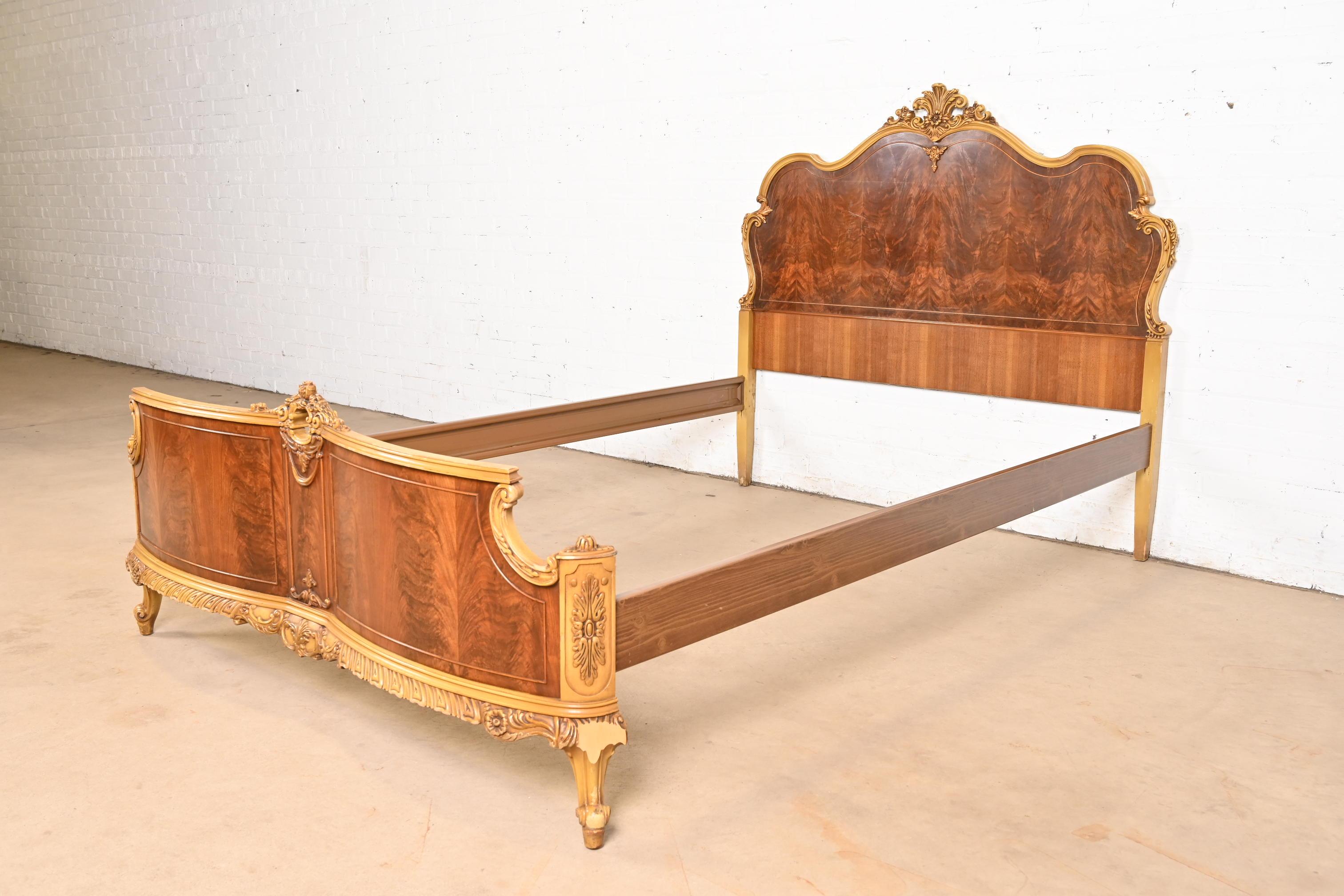 Romweber French Provincial Louis XV Mahogany and Parcel Painted Full Size Bed In Good Condition For Sale In South Bend, IN