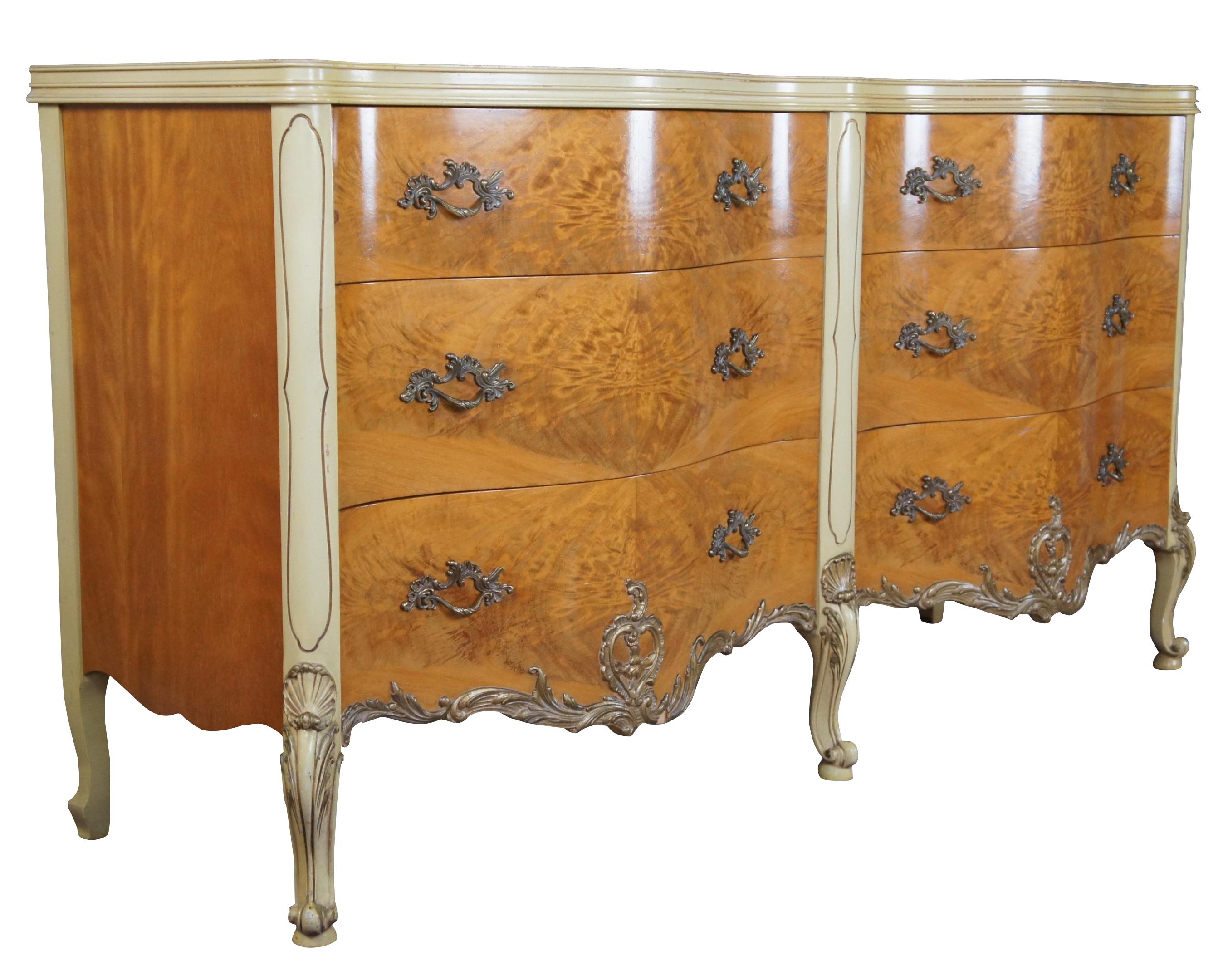 Romweber French Provincial Louis XV Rococo Serpentine Burled Double Dresser In Good Condition In Dayton, OH
