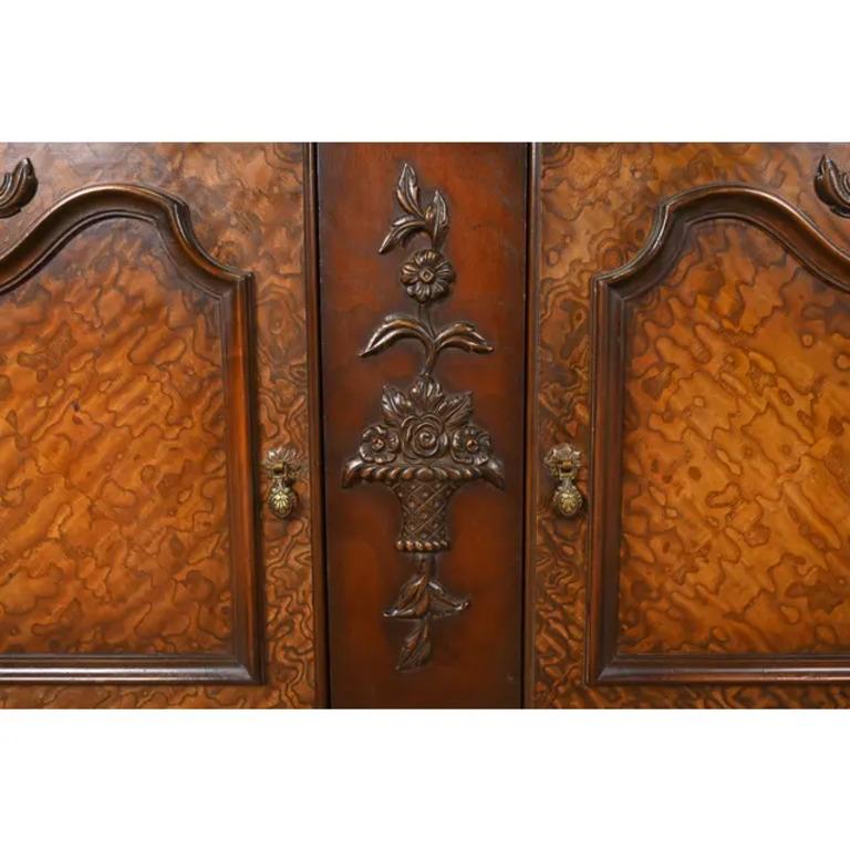 Libreria Romweber francese Regency Luigi XVI in radica di noce con ante a ribalta in vendita 3