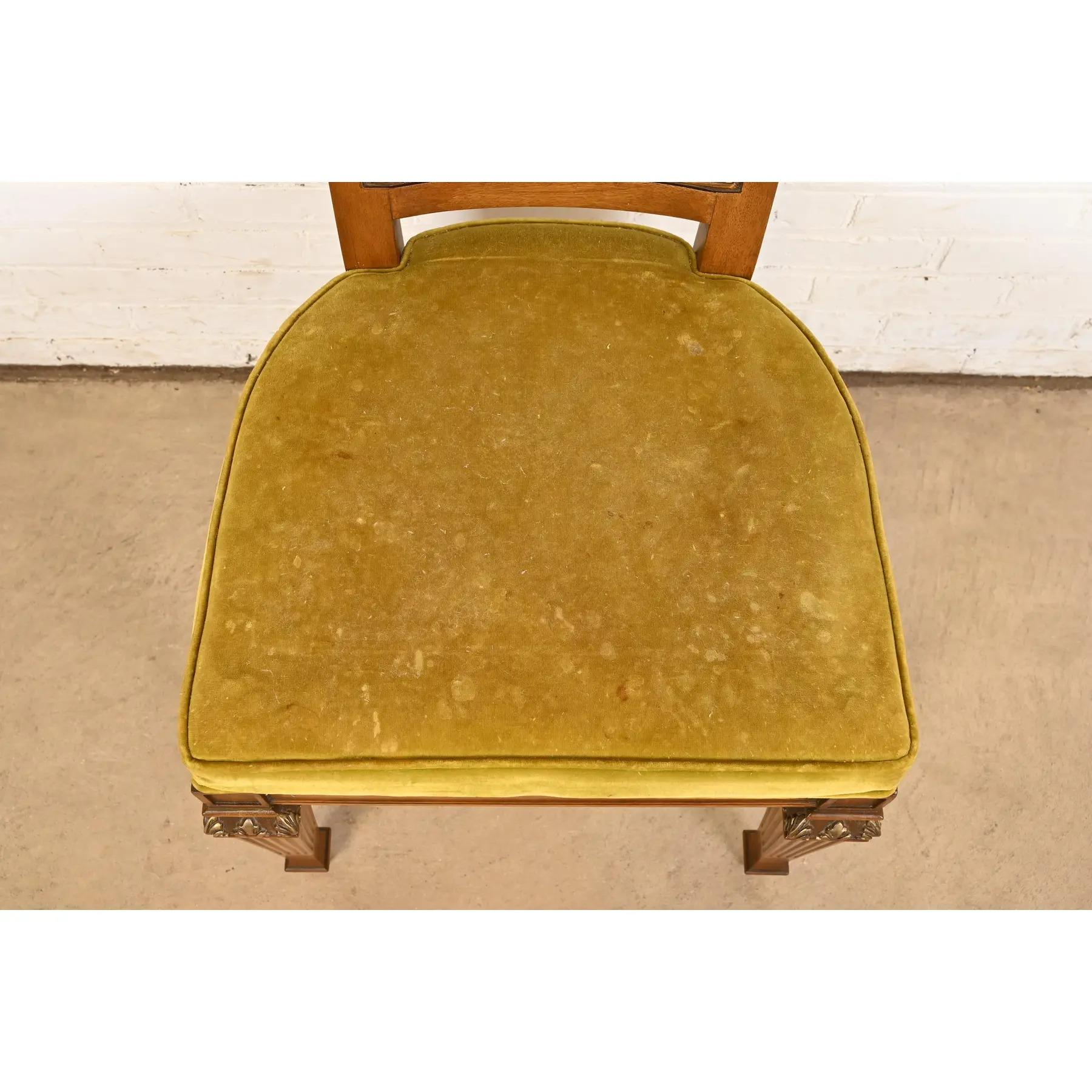 Sedie da pranzo Romweber in legno di noce intagliato e con schienale a canne, di epoca Regency francese Louis XVI in vendita 1