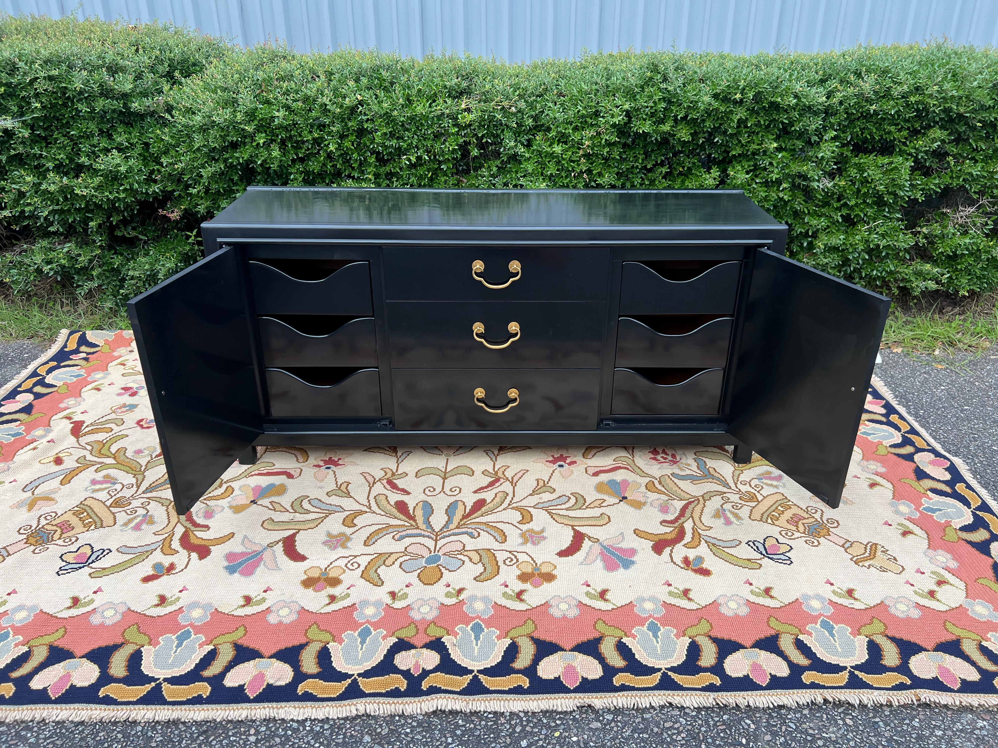 Romweber Hollywood Regency Chinoiserie Credenza laccata nera, rifinita in vendita 4