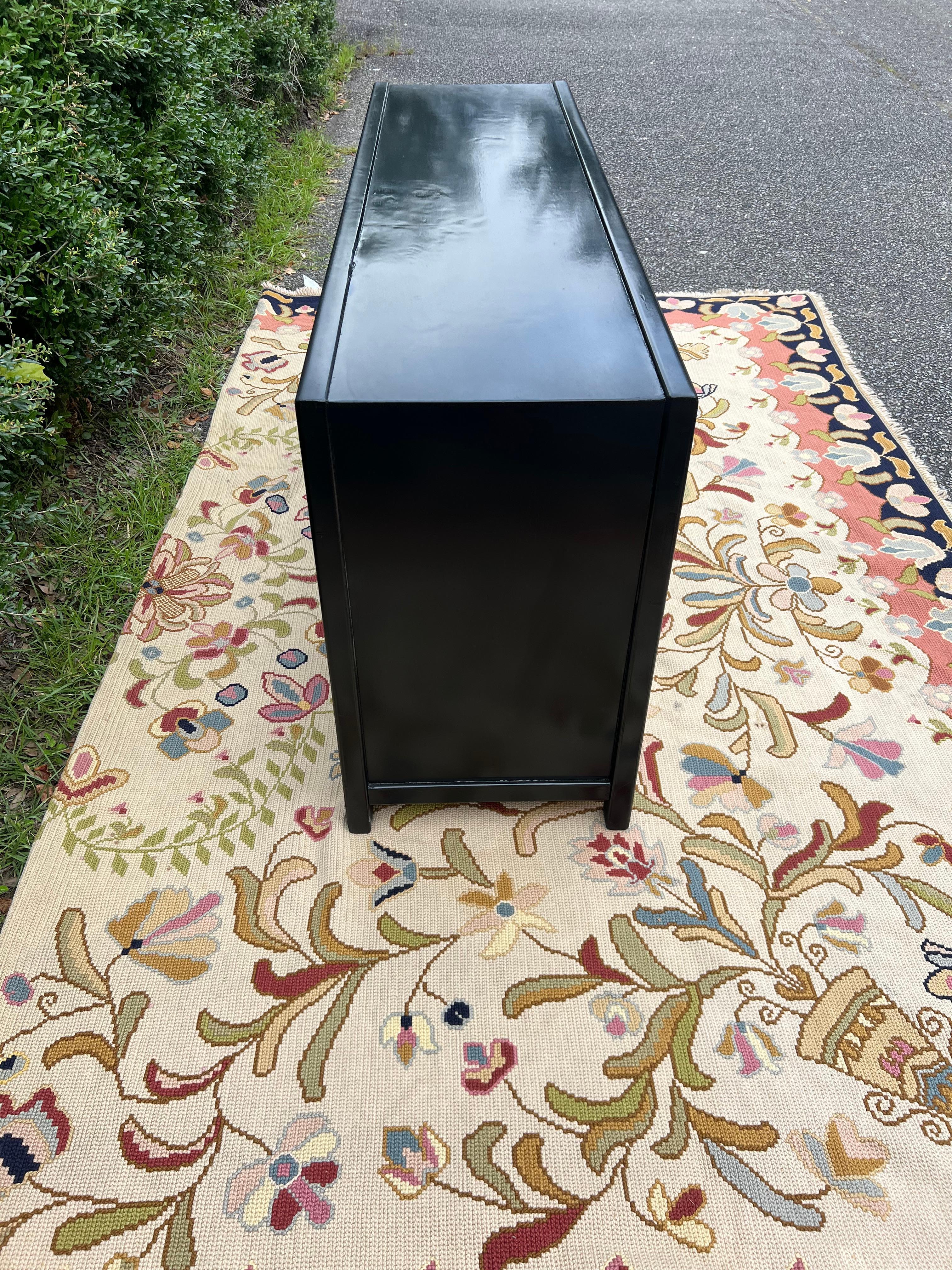 XX secolo Romweber Hollywood Regency Chinoiserie Credenza laccata nera, rifinita in vendita