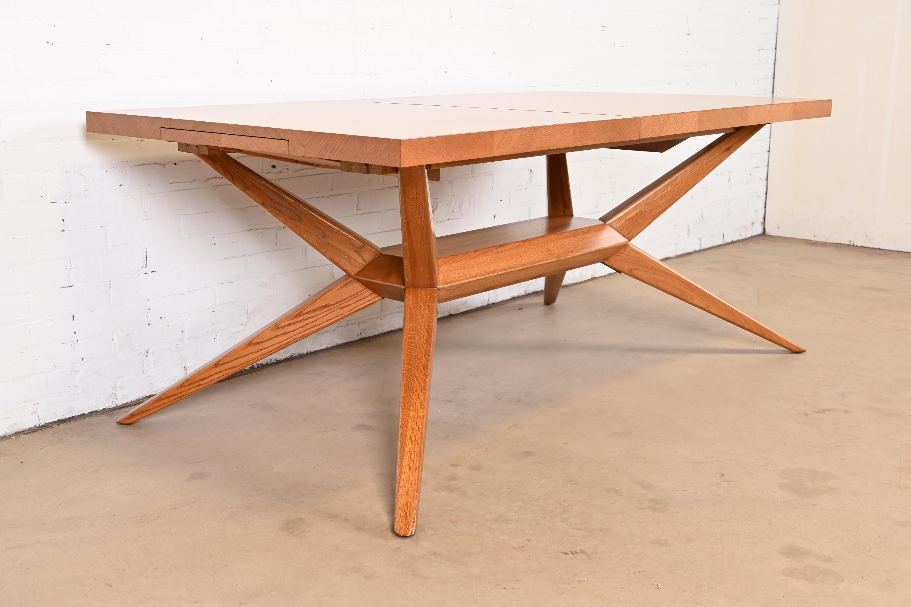 Romweber Mid-Century Modern Oak Spider Leg Dining Table, Newly Refinished For Sale 7