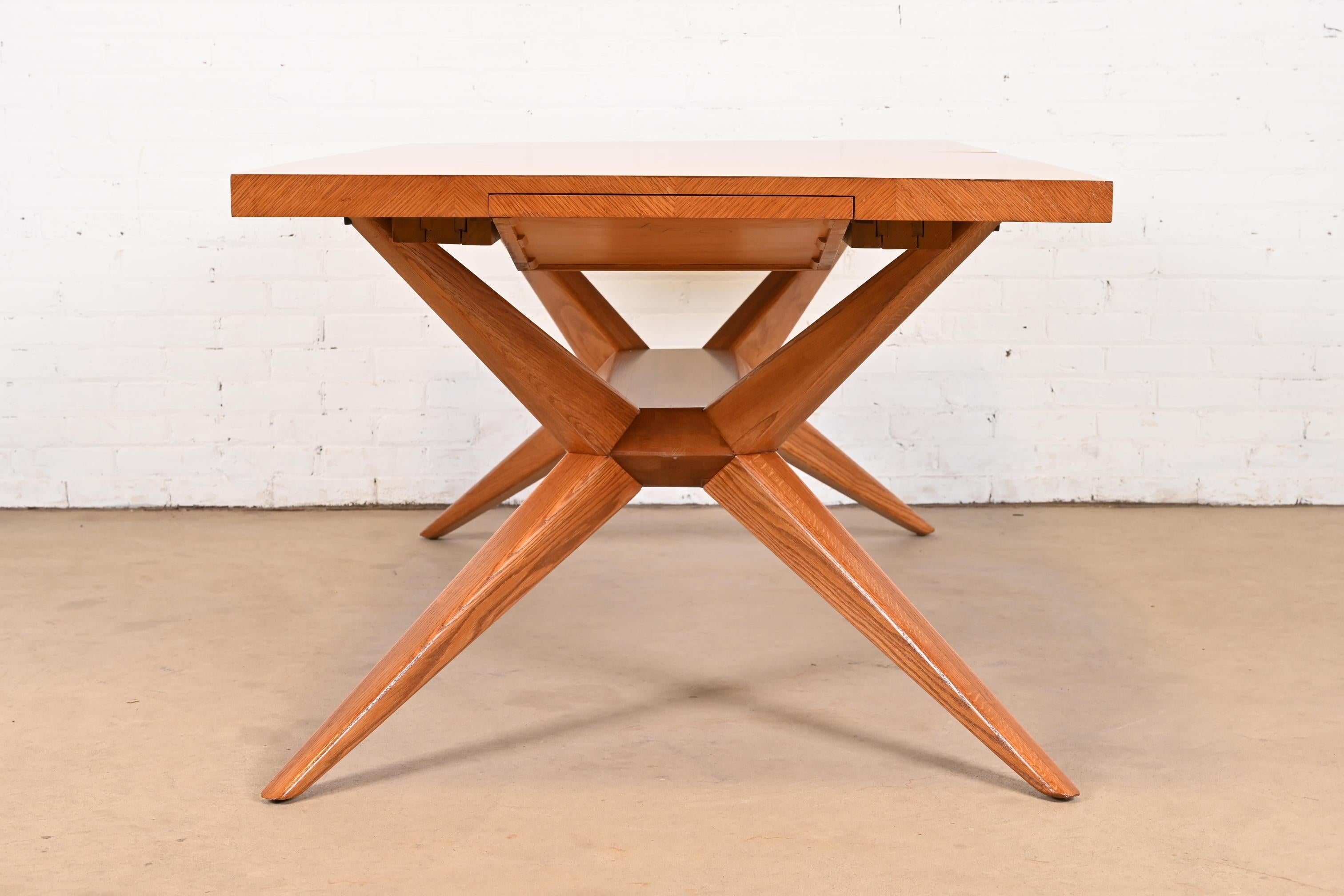 Romweber Mid-Century Modern Oak Spider Leg Dining Table, Newly Refinished For Sale 13