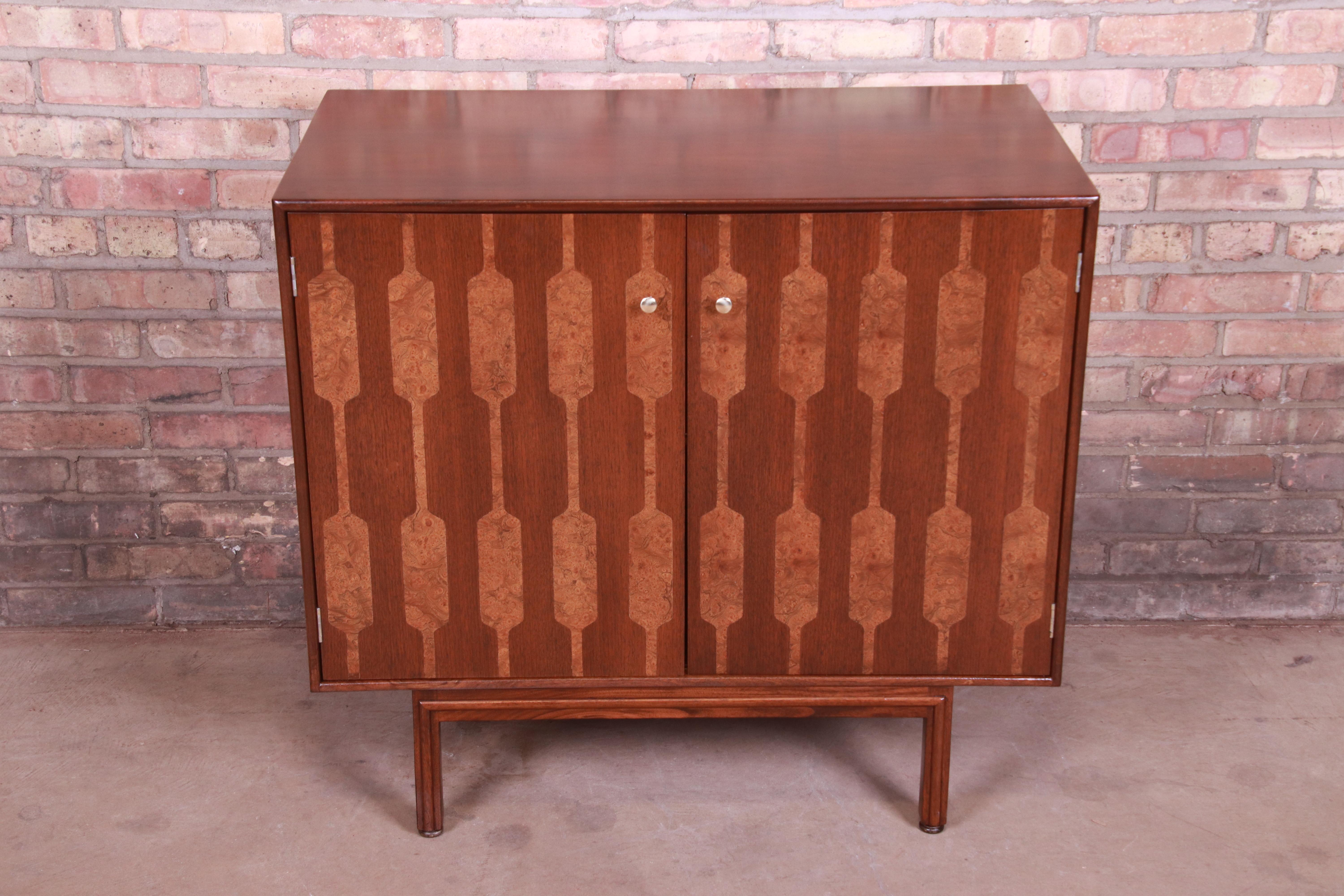 Romweber Mid-Century Modern Walnut and Inlaid Burl Wood Bar Cabinet, Refinished In Good Condition In South Bend, IN