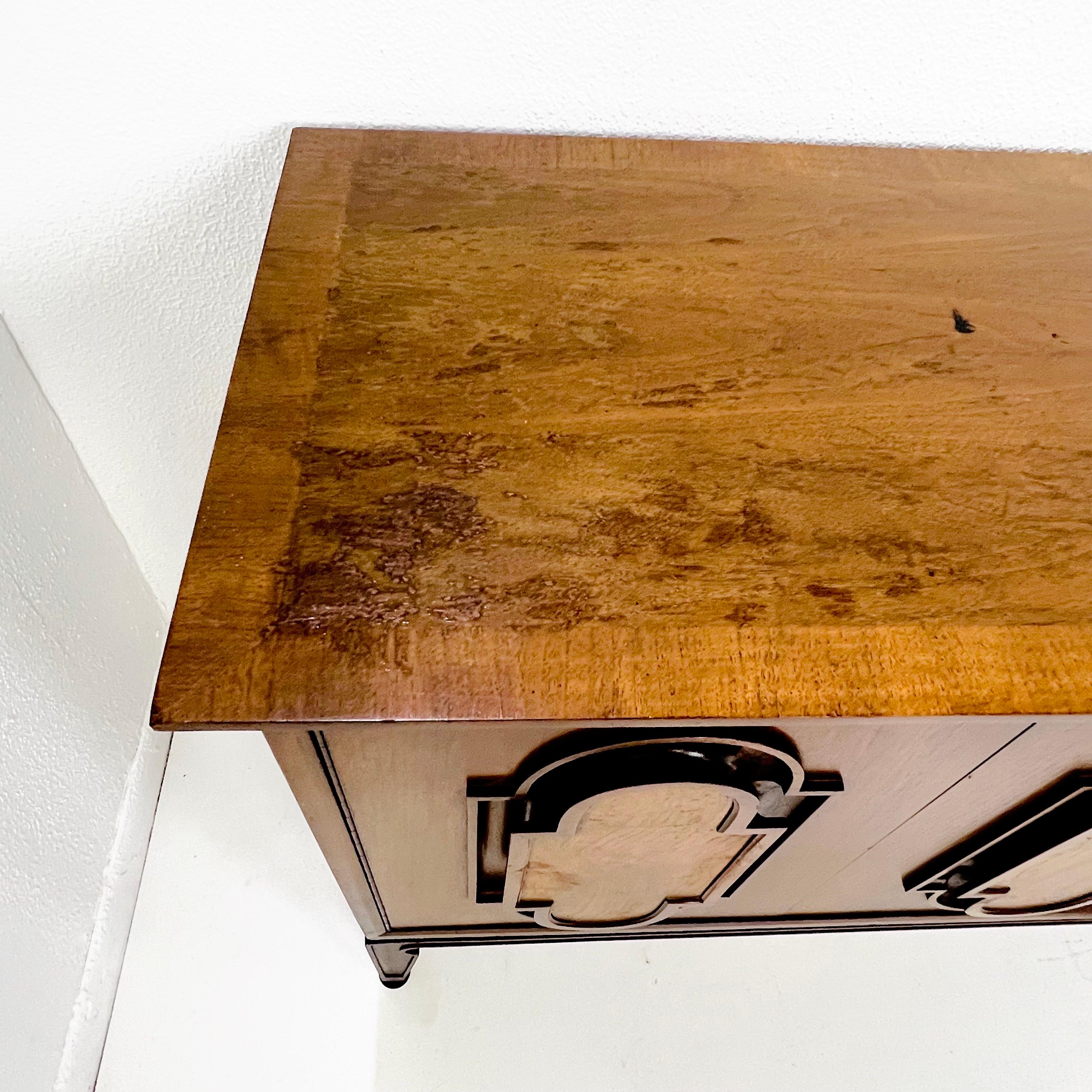 Legno Credenza Romweber del Medioevo in vendita