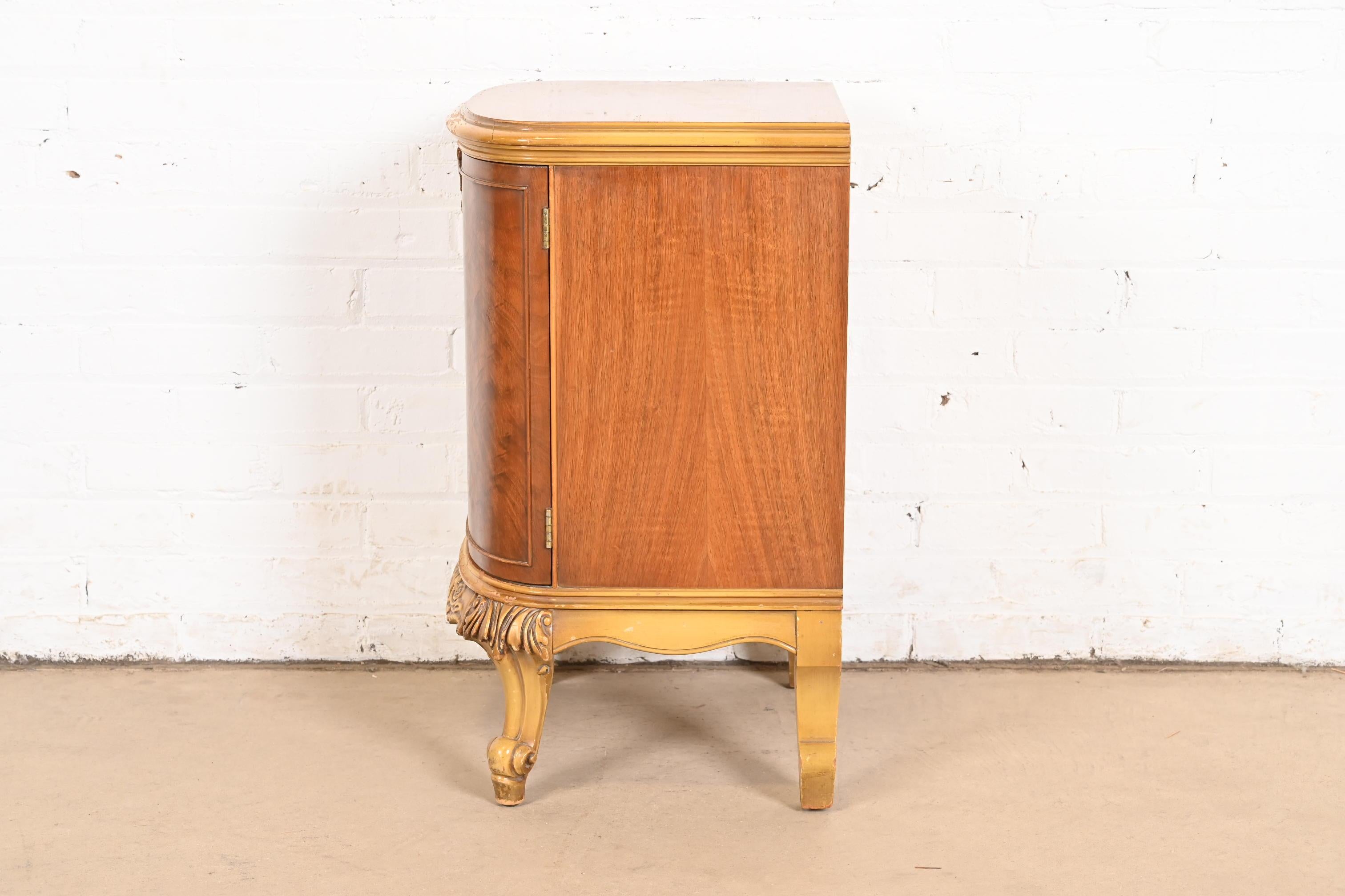 Romweber Style French Provincial Louis XV Flame Mahogany Nightstand For Sale 5