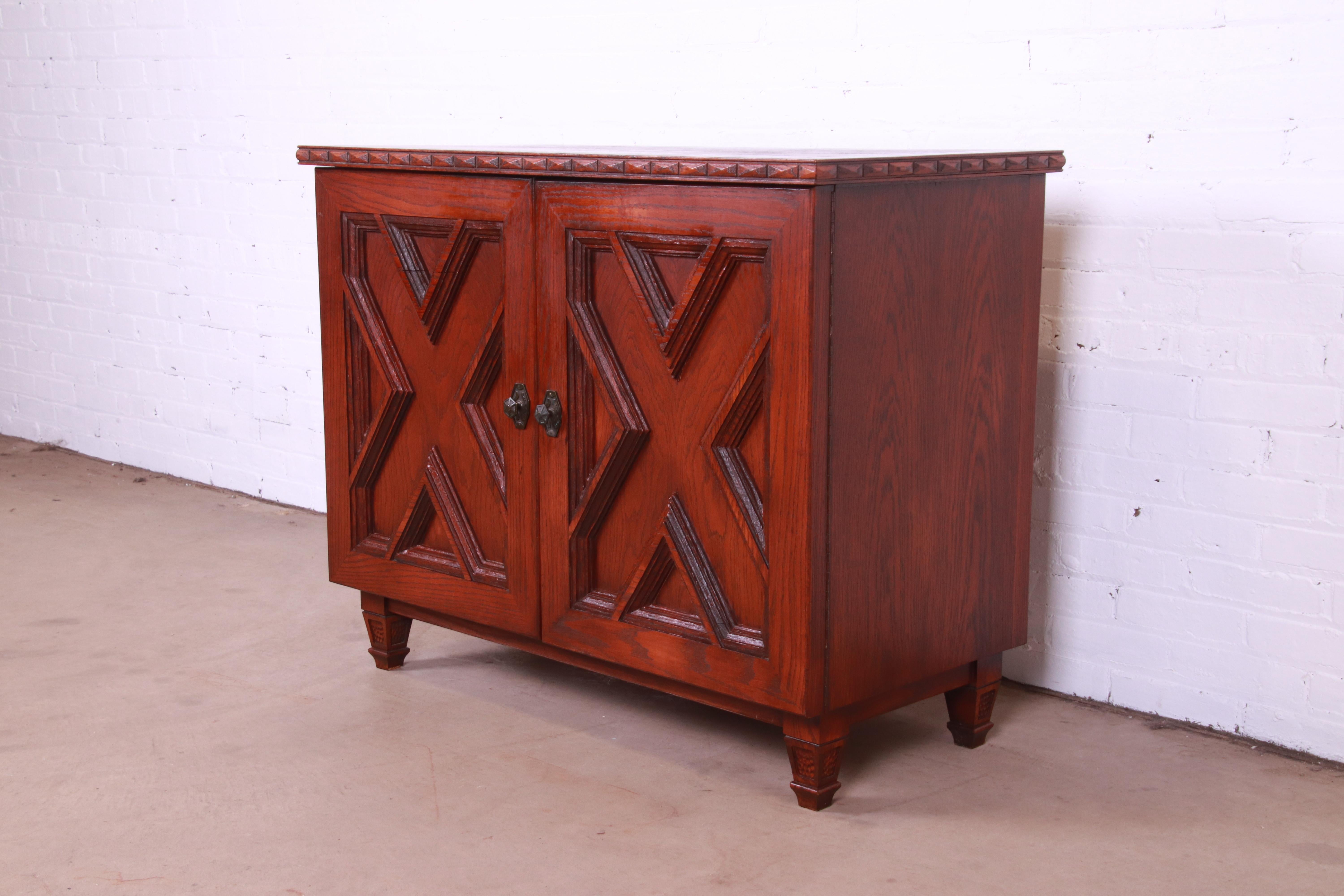 An exceptional rustic lift top bar cabinet

By Romweber, 