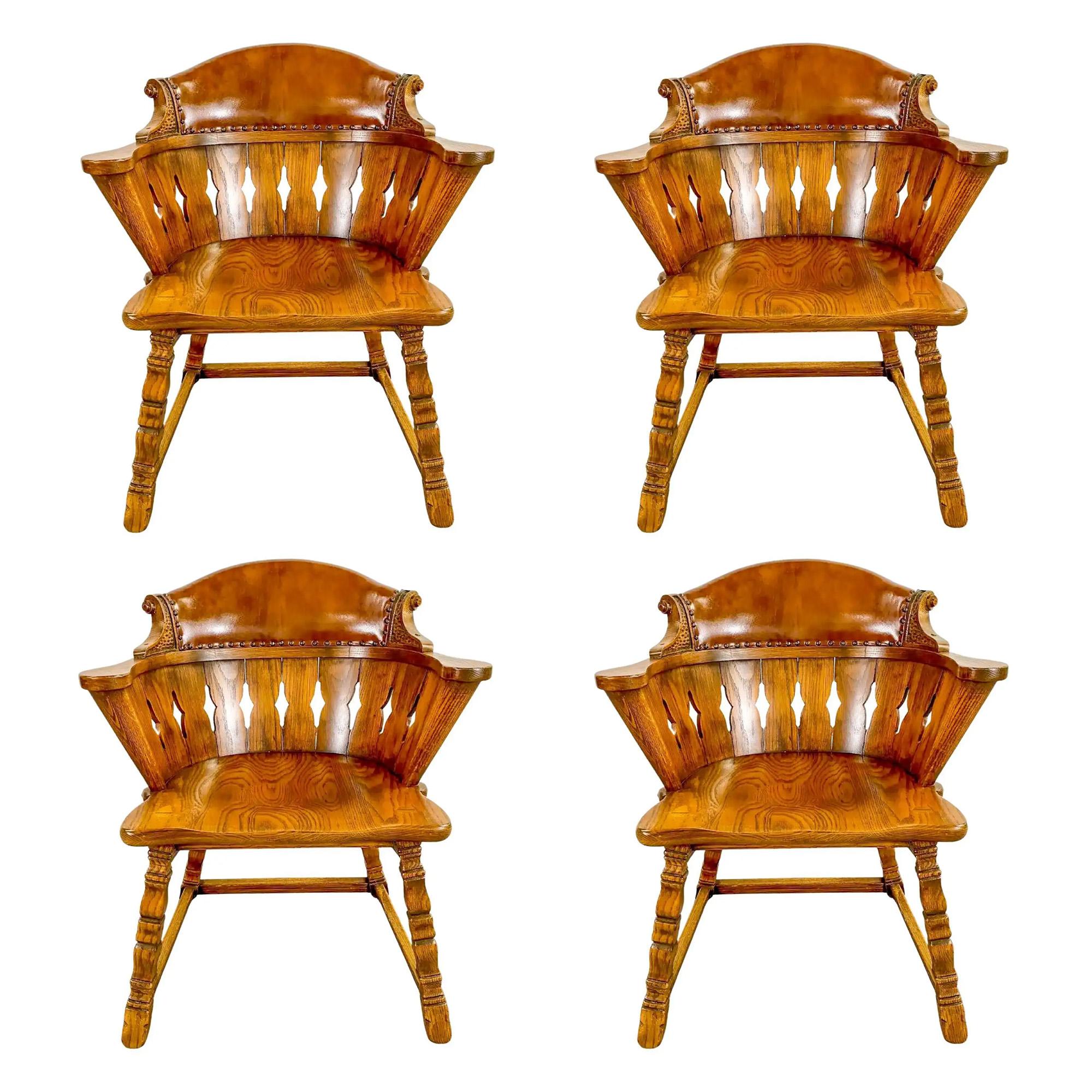 Romweber Viking Oak & Vinyl Top Poker Table with Barrel Chairs, a Set of 5 Pcs  4