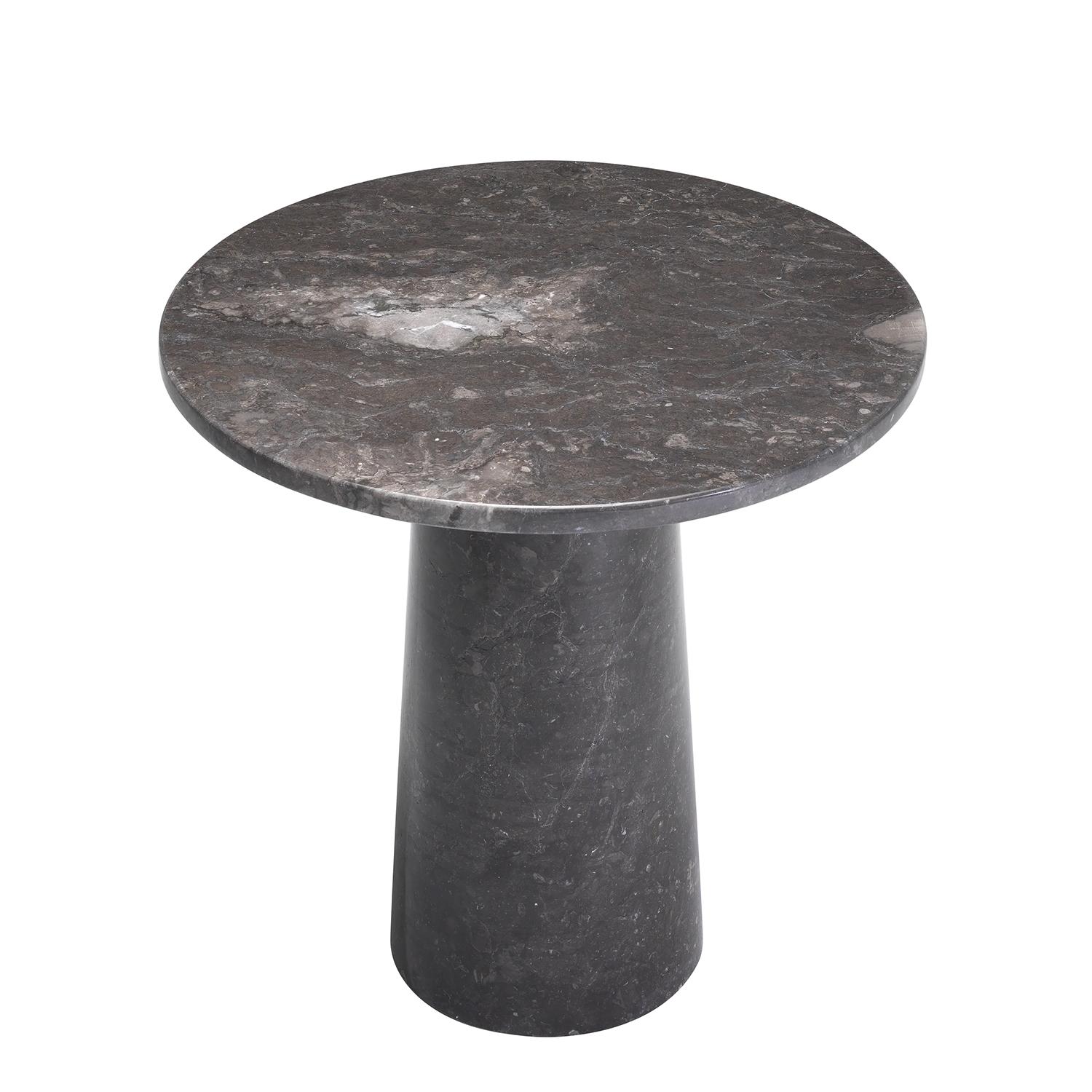 Side Table Romy with base structure in wooden
structure covered with solid polished marble and 
with table top in solid polished marble.
Each piece is a bit different in veining and colors.