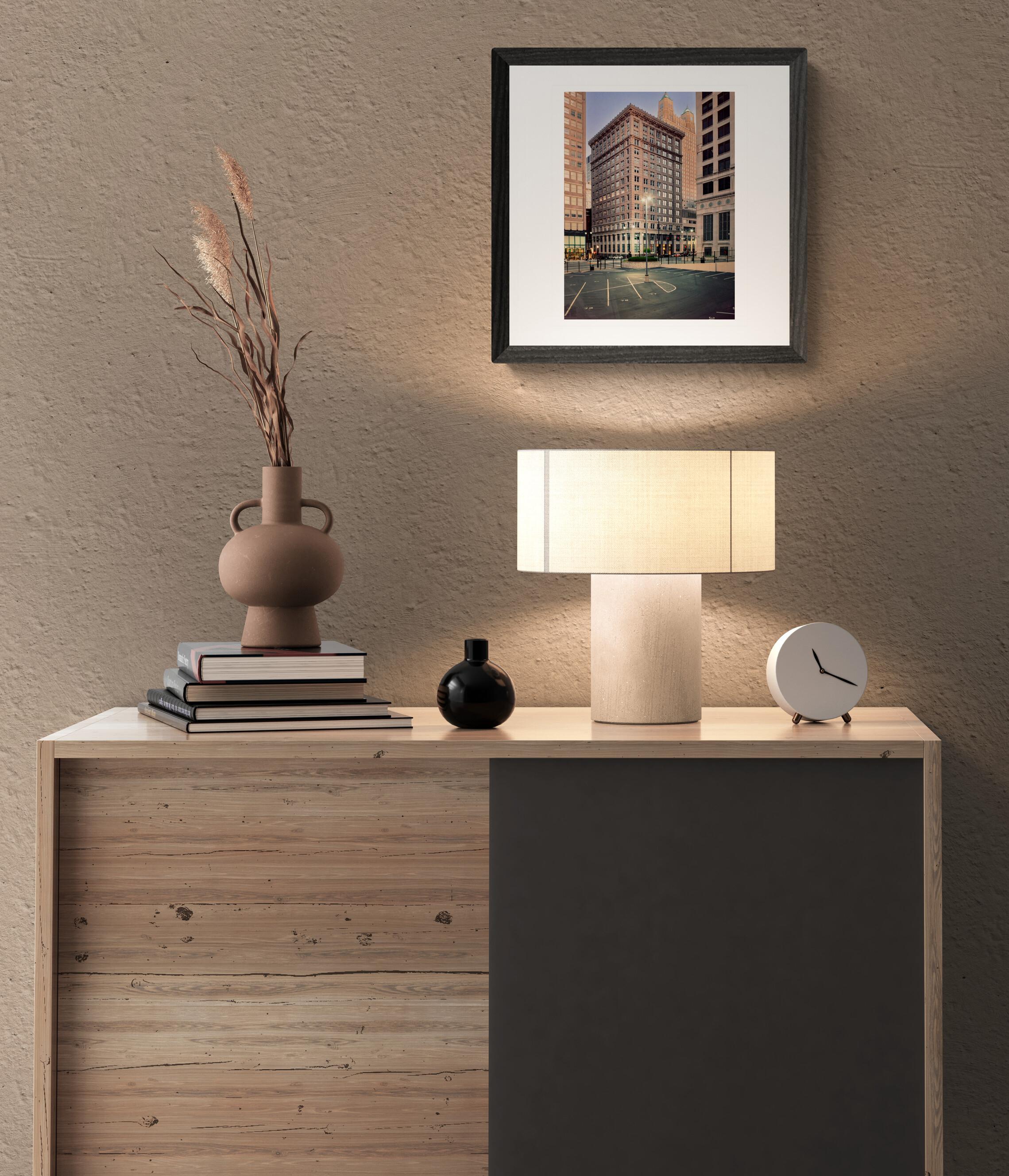 R.A. Long Building (40% DE RÉDUCTION SUR LE PRIX DE LISTE) - Contemporain Photograph par Ron Anderson