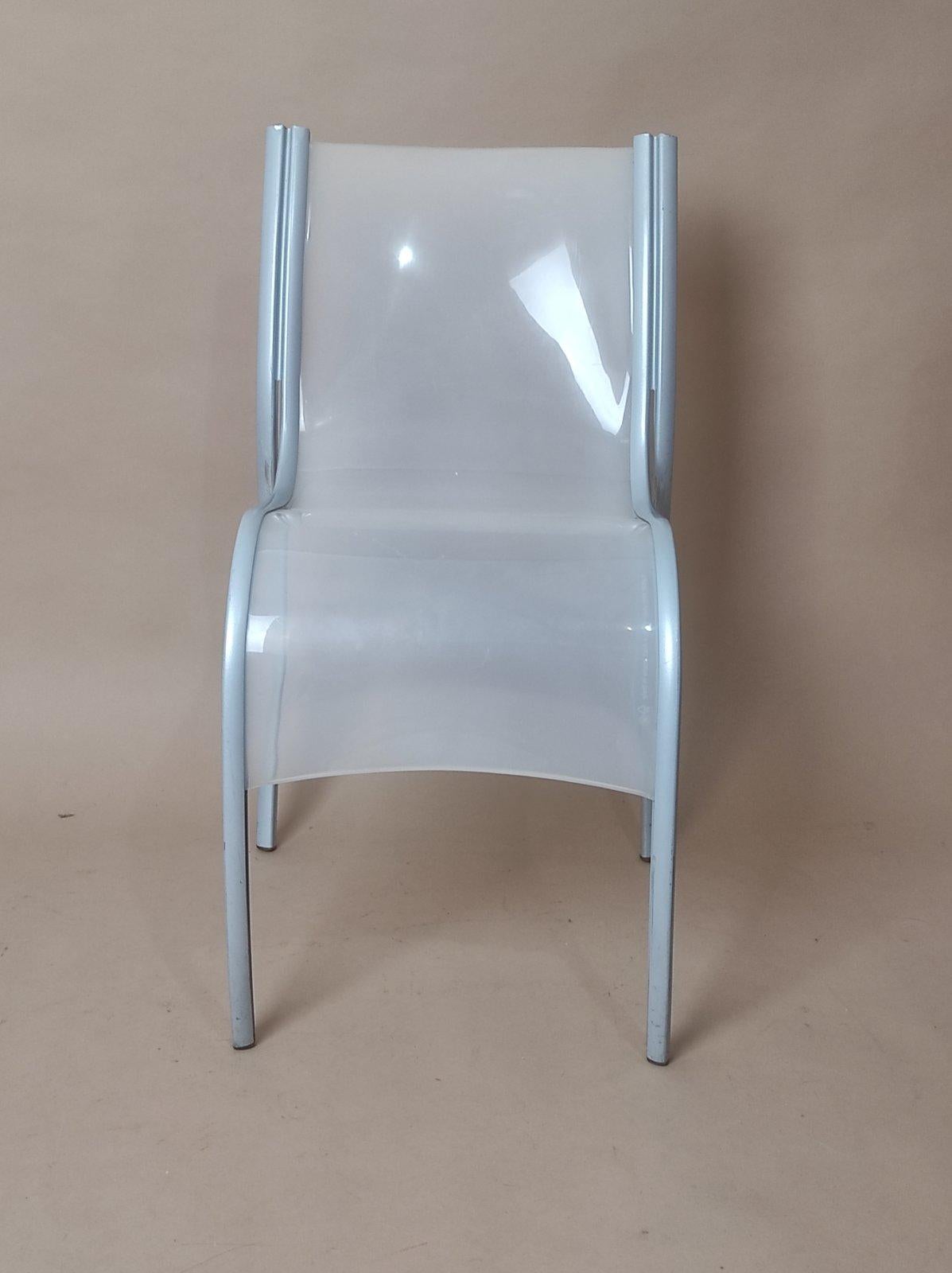Stuhl von Ron Arad für Kartell (Moderne der Mitte des Jahrhunderts) im Angebot